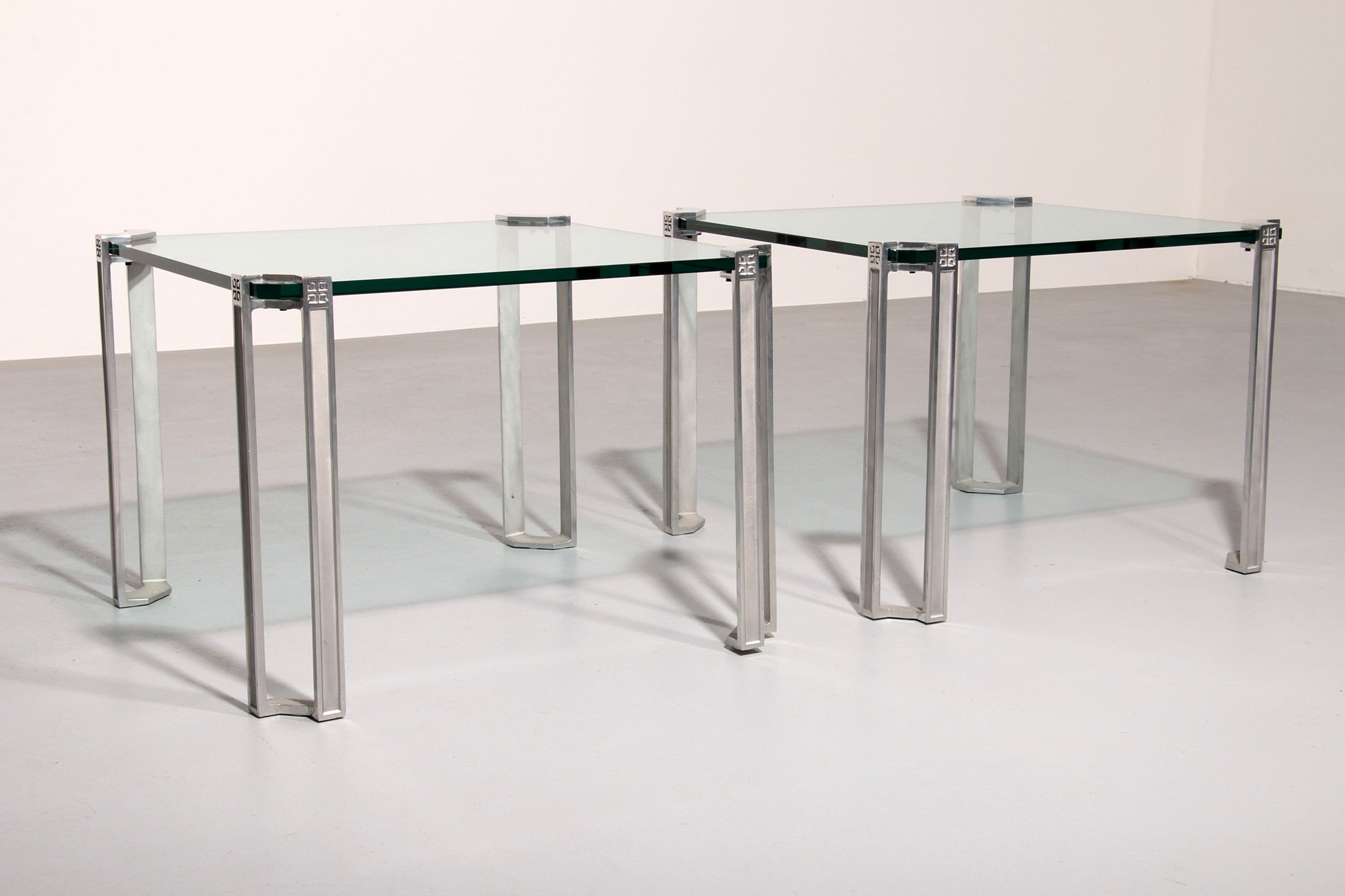 Peter Ghyczy T24 tables a set of two pieces from the 1970s.
