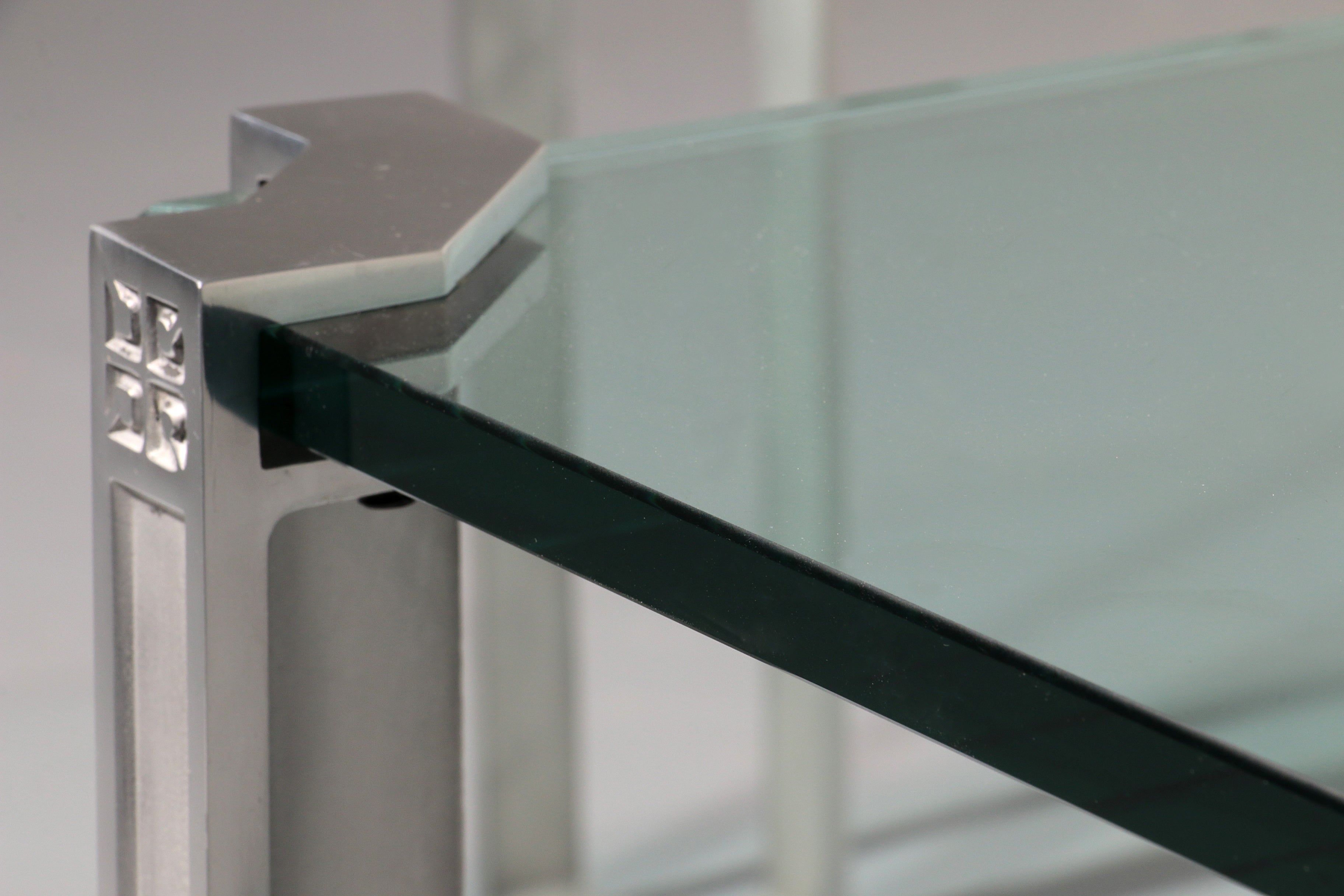 Peter Ghyczy T24 tables a set of two pieces from the 1970s.