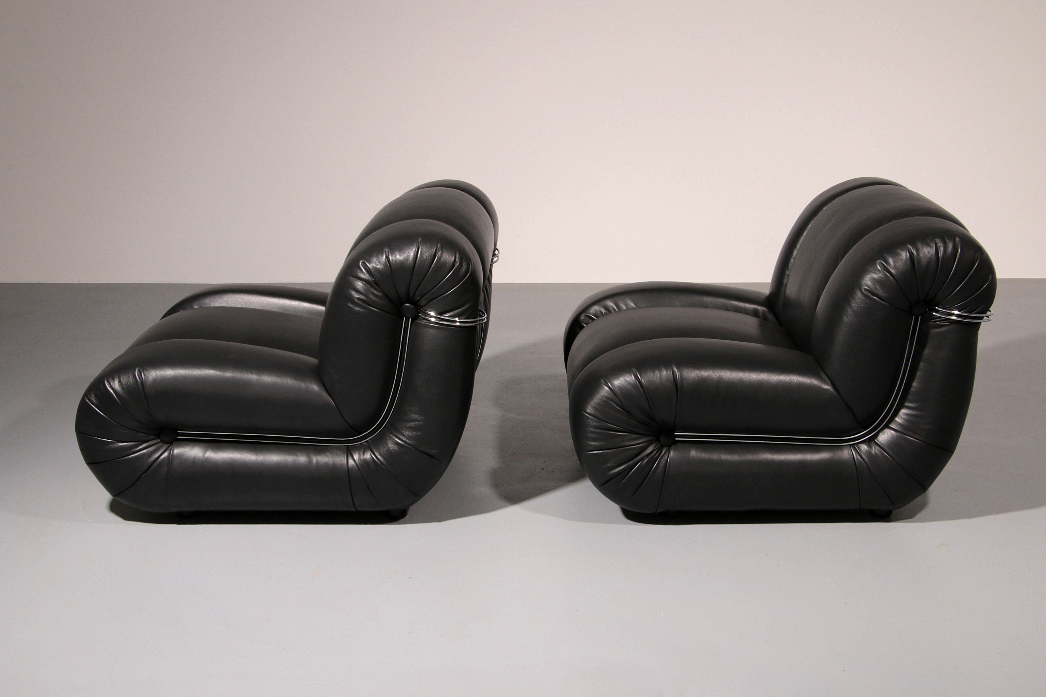 Mimo Padova  Black Leader Modulaire Lounge chairs "Velasquez" - 1970
