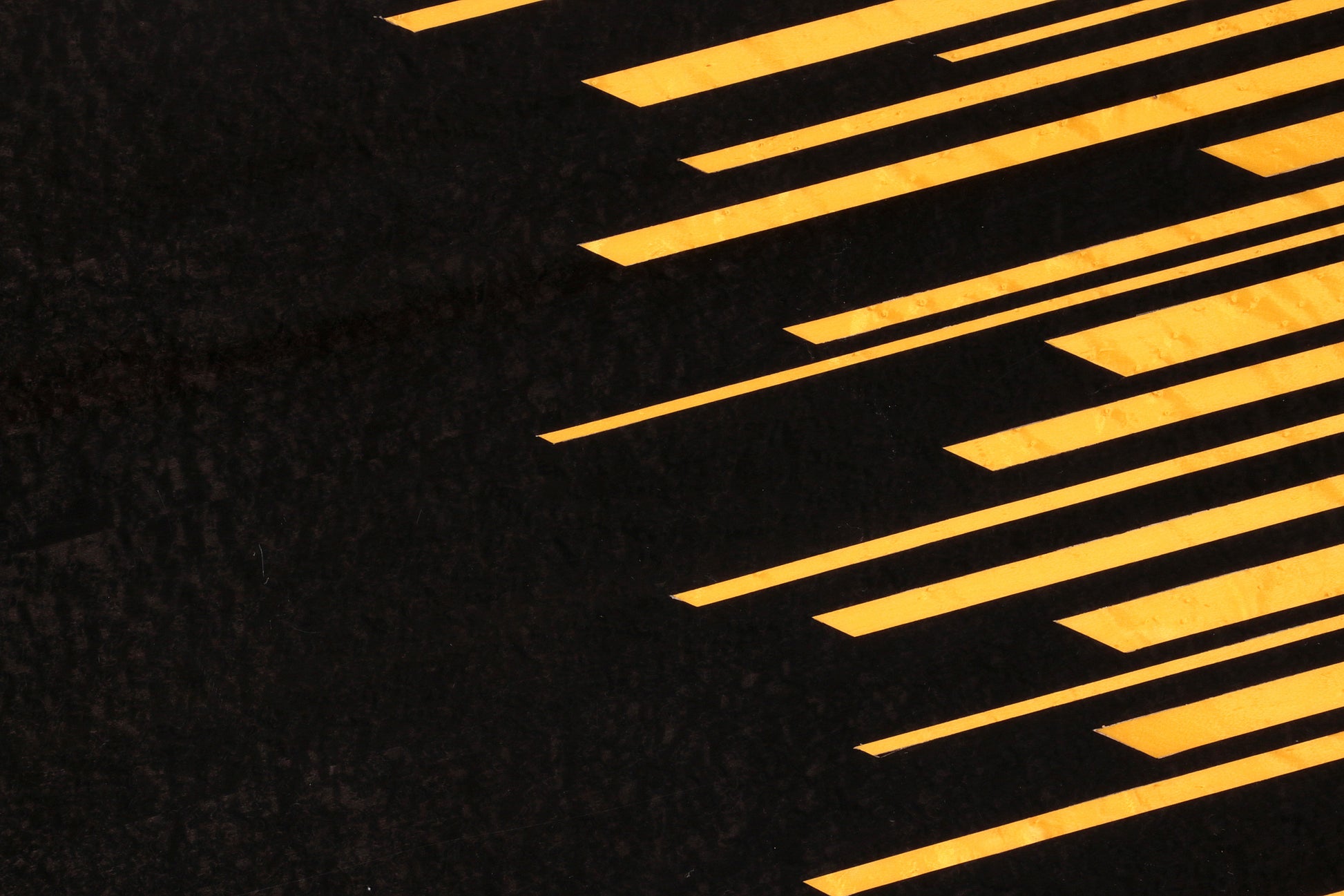 1980s Italian Coffee Table in Black and Yellow Lacquered wood.