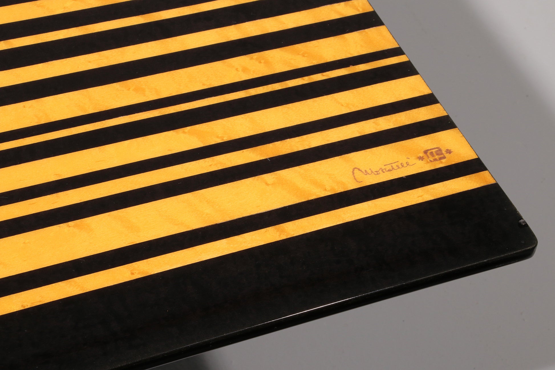 1980s Italian Coffee Table in Black and Yellow Lacquered wood.