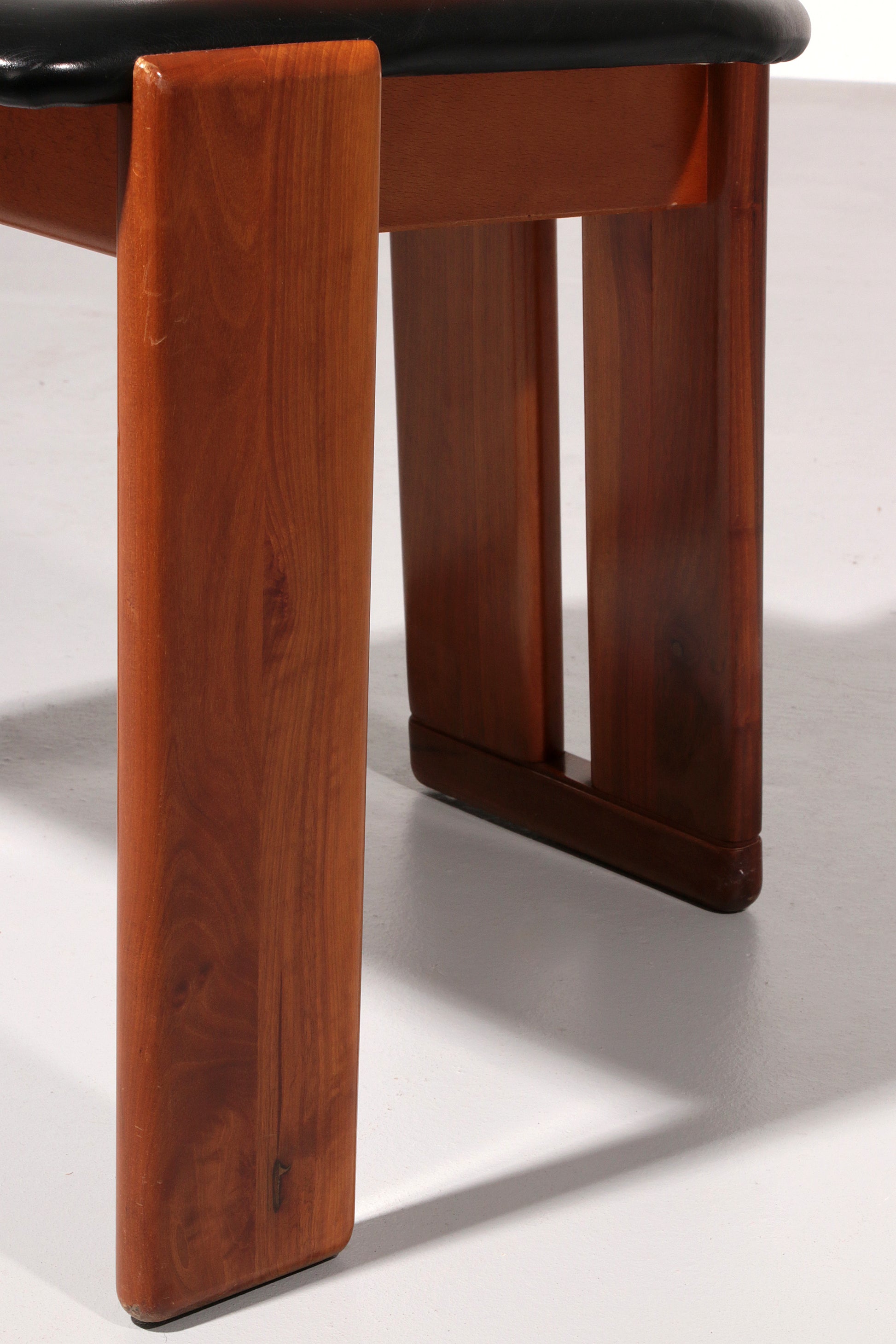 Mario Marenco Walnut Sapporo Dining Chairs for Mobilgirgi, 1970s