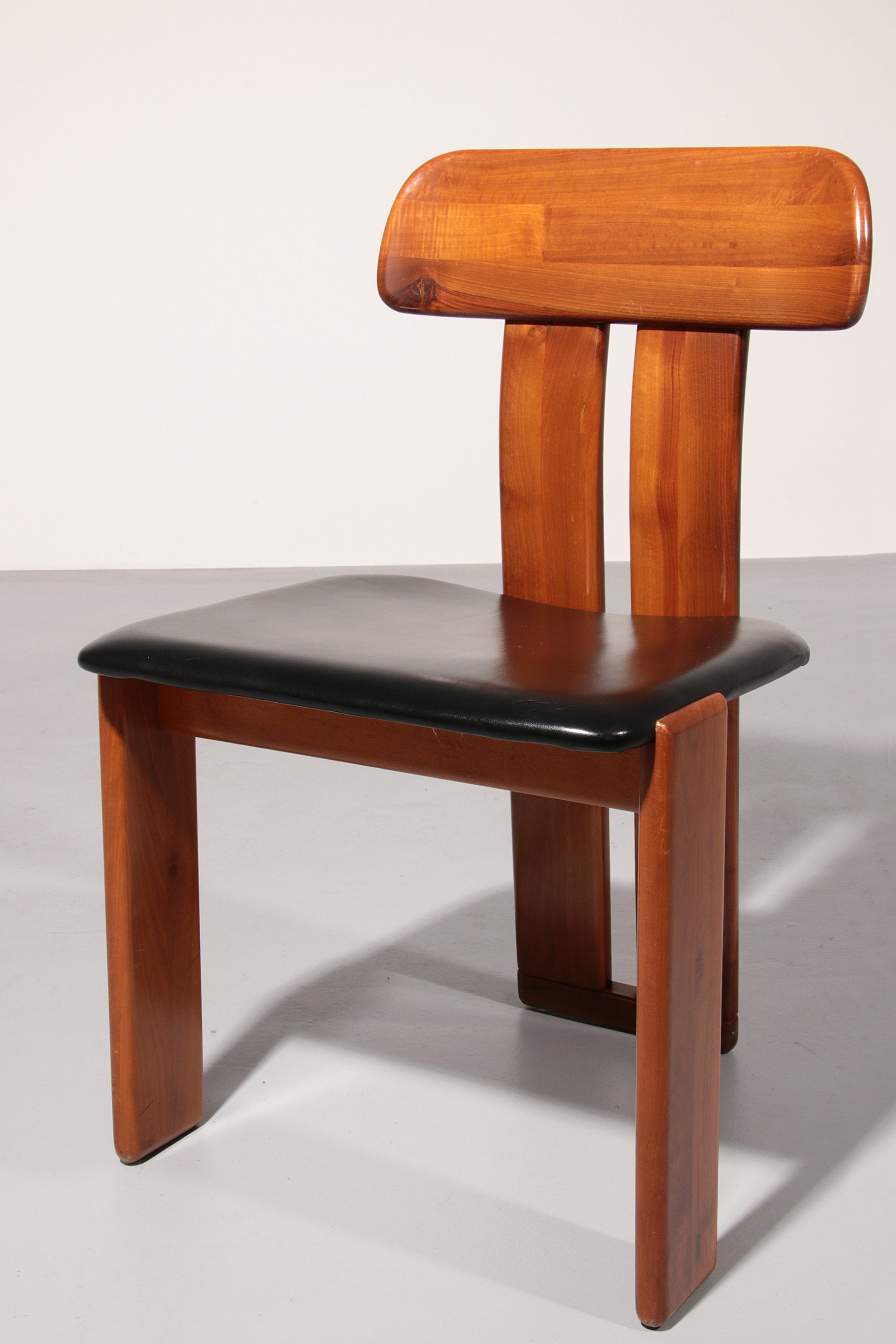 Mario Marenco Walnut Sapporo Dining Chairs for Mobilgirgi, 1970s