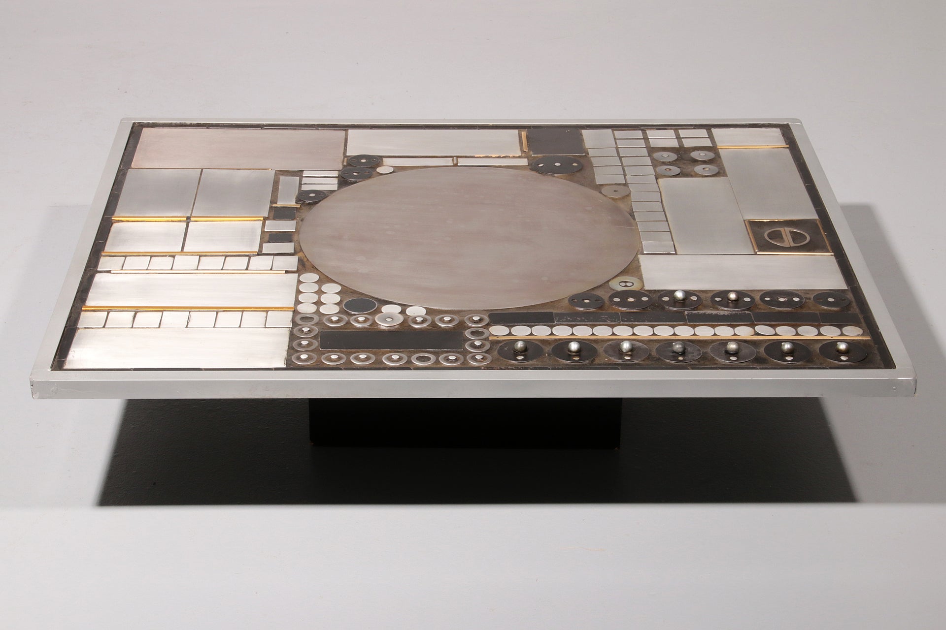 Brutalist coffee table by Raf Verjans