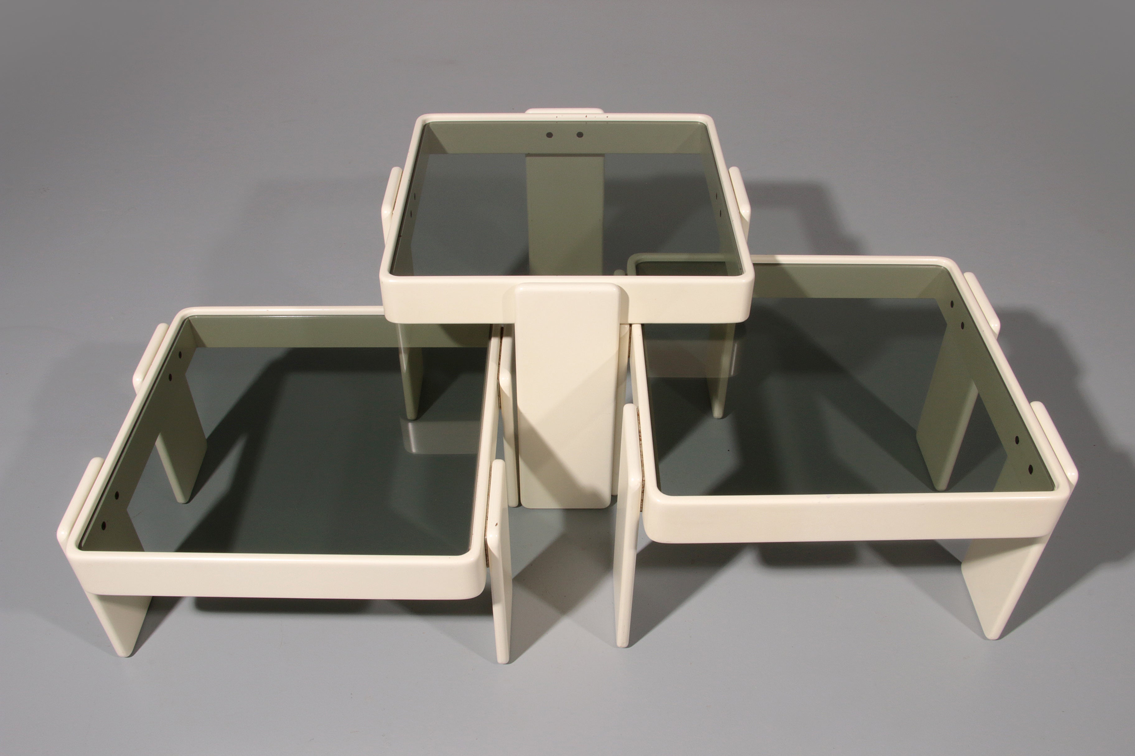Gianfranco Frattini Stacking Tables for Cassina – Original Off-White Lacquer