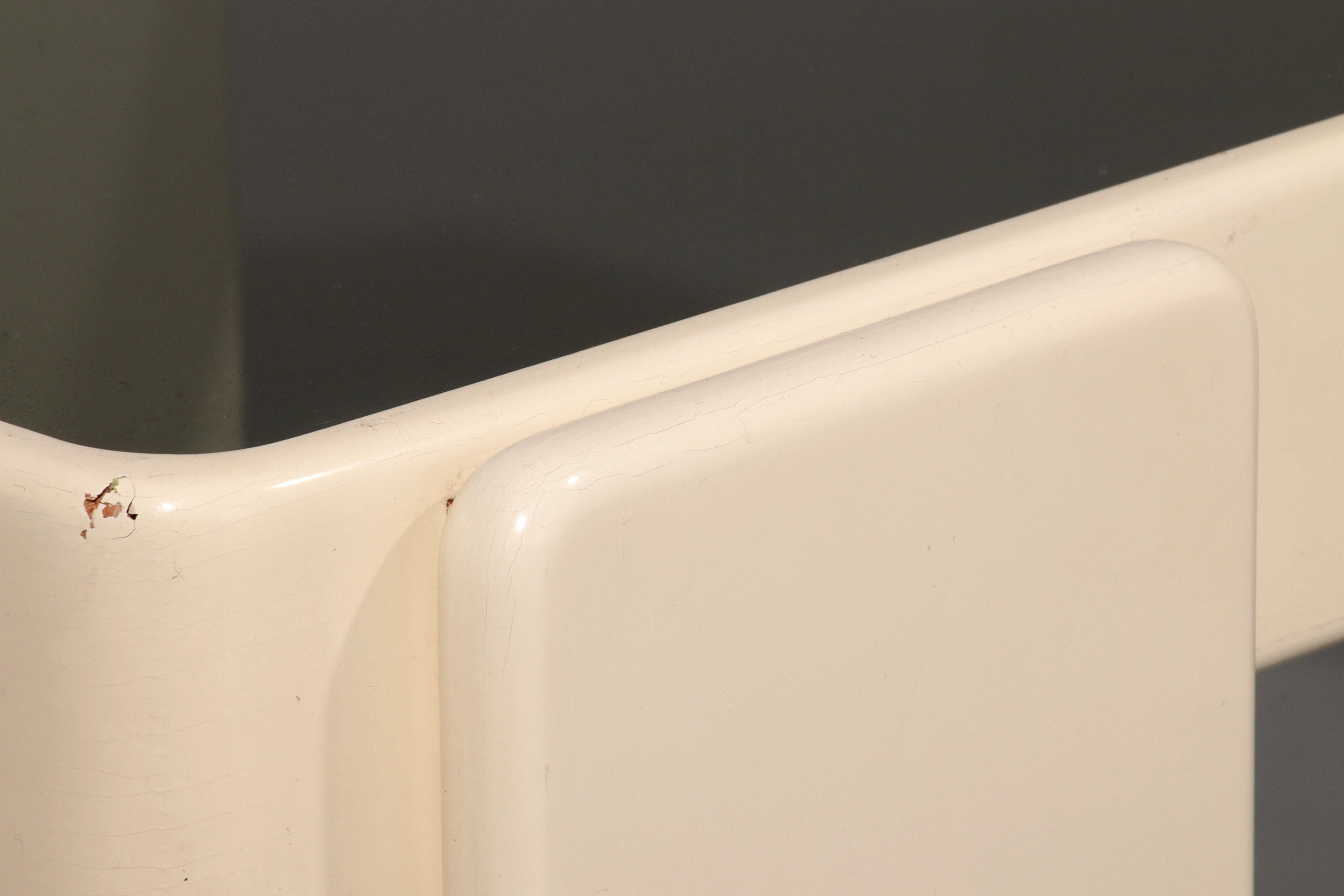 Gianfranco Frattini Stacking Tables for Cassina – Original Off-White Lacquer