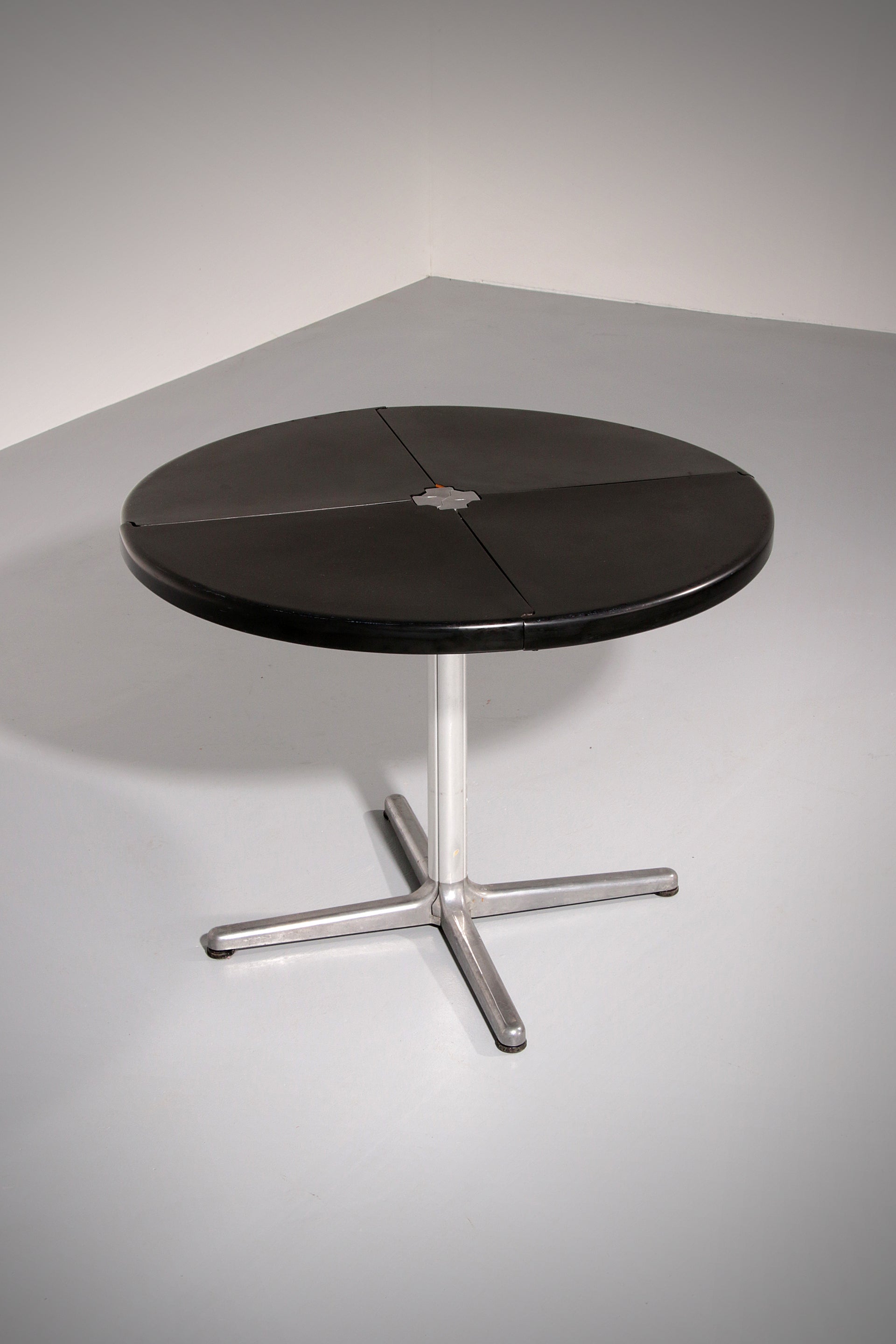 Plana Folding Table by Giancarlo Piretti for Castelli