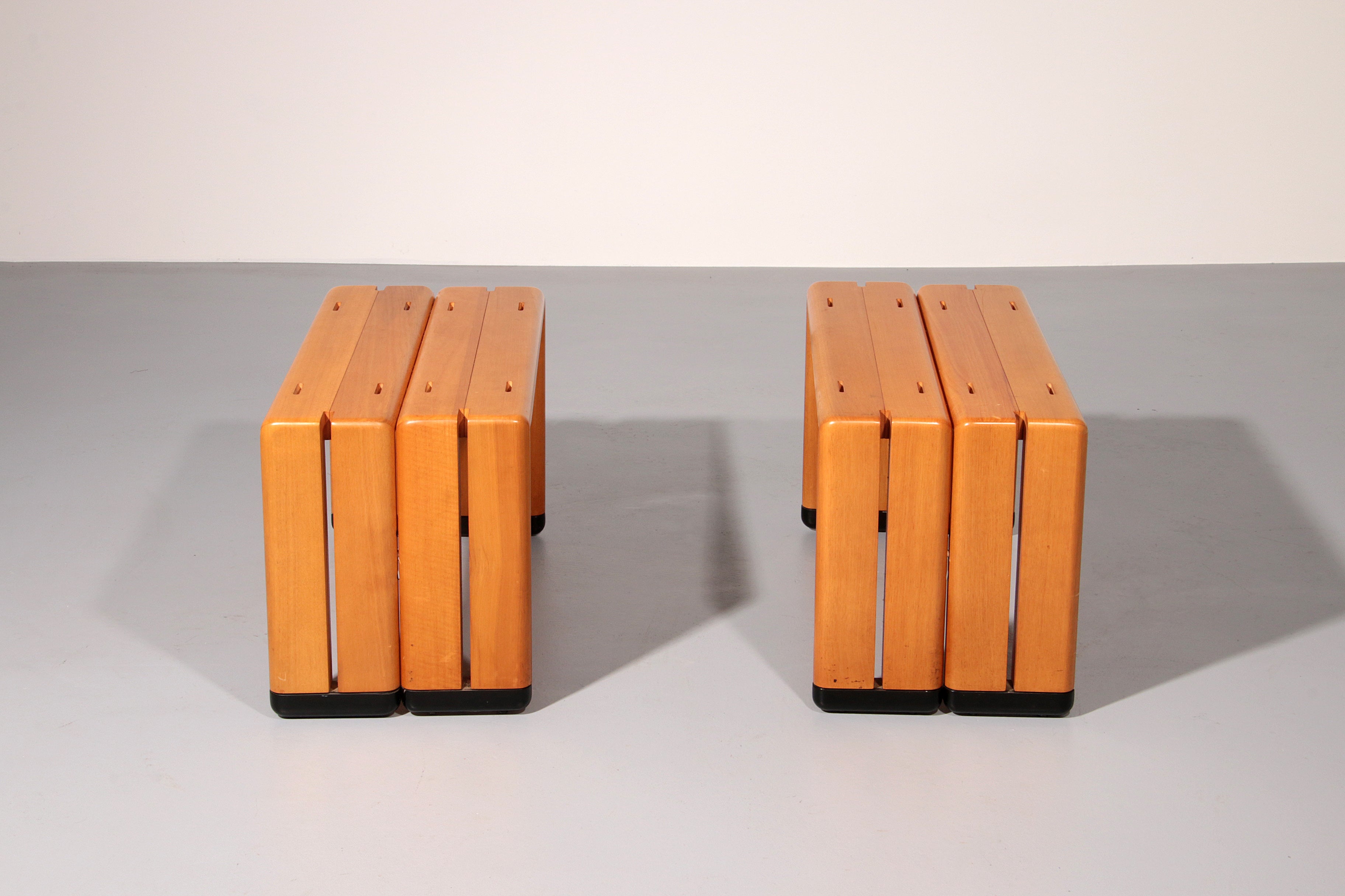 Italian Beechwood Benches from 1960 – Timeless Mid-Century Seating