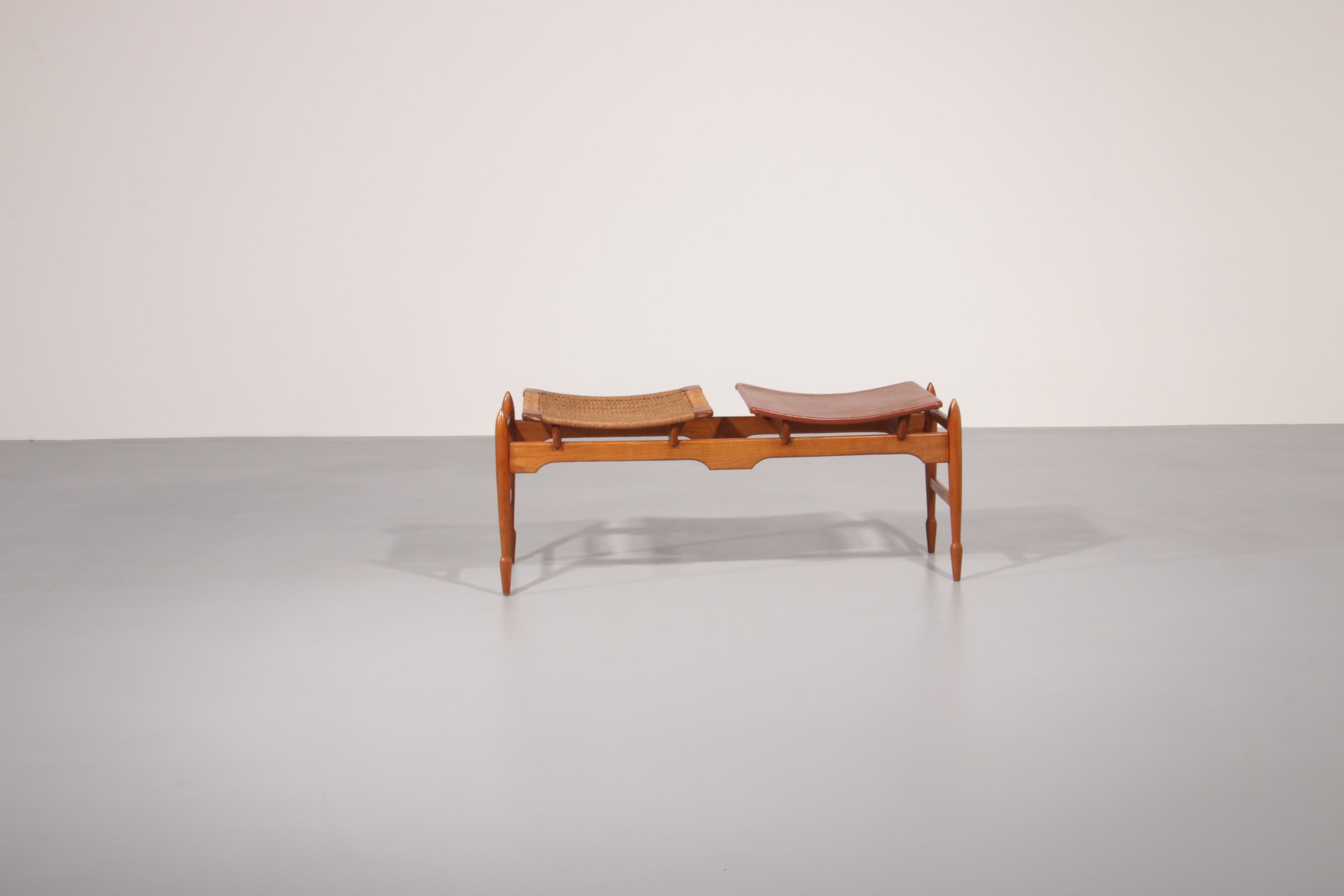 Italian Mid-Century Wooden Bench with Sisal Rope and Cognac Leather Seat – 1960s
