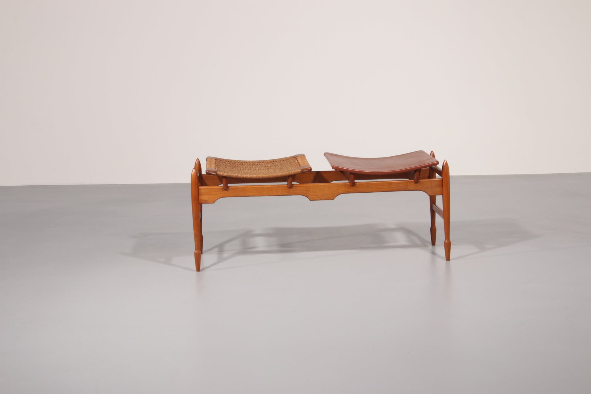 Italian Mid-Century Wooden Bench with Sisal Rope and Cognac Leather Seat – 1960s