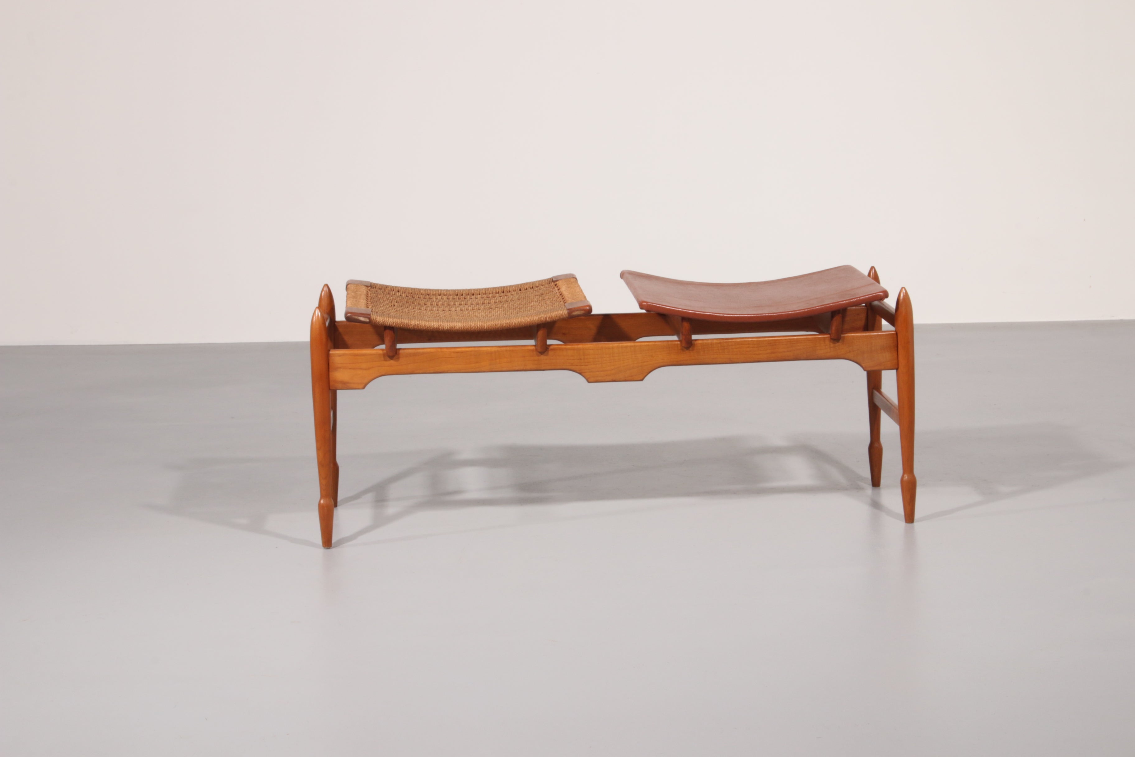 Italian Mid-Century Wooden Bench with Sisal Rope and Cognac Leather Seat – 1960s