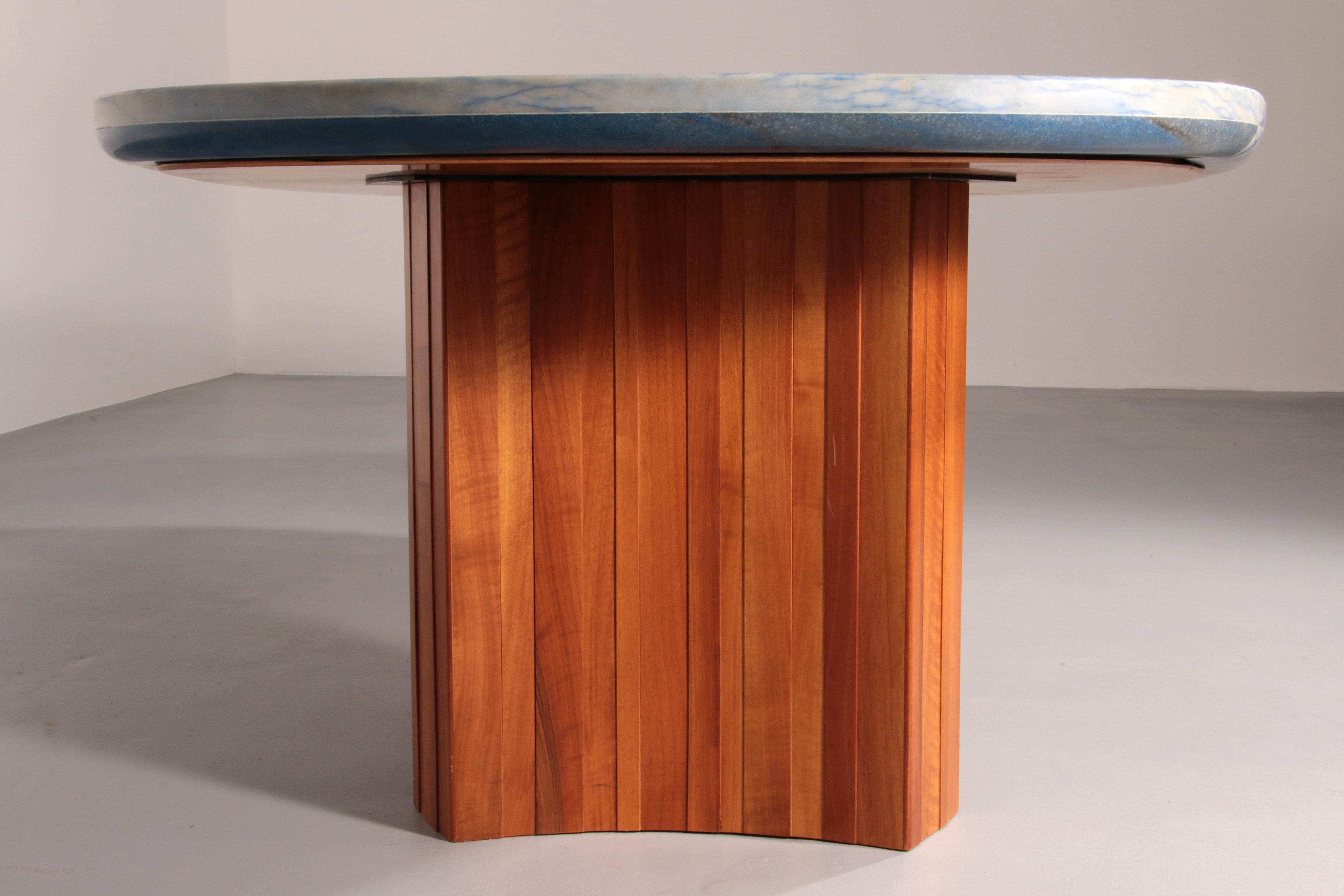 Exquisite Blue Braziliaans Marble Tabletop with Hand-Inlaid Wood