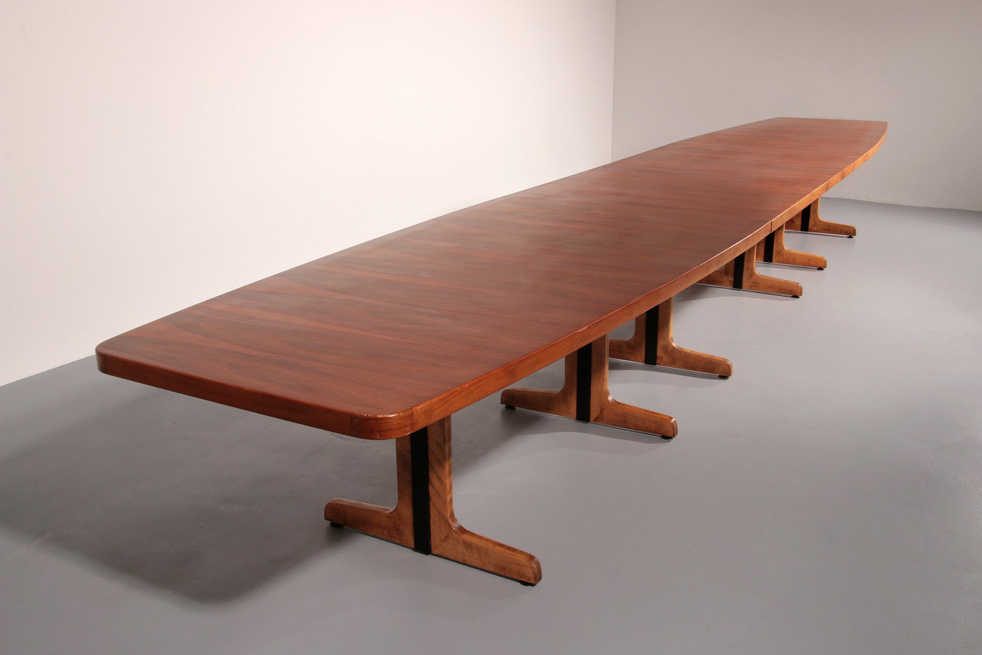 The Ultimate Statement Table: 6.30 Meters of Iconic Craftsmanship by Thonet Germany