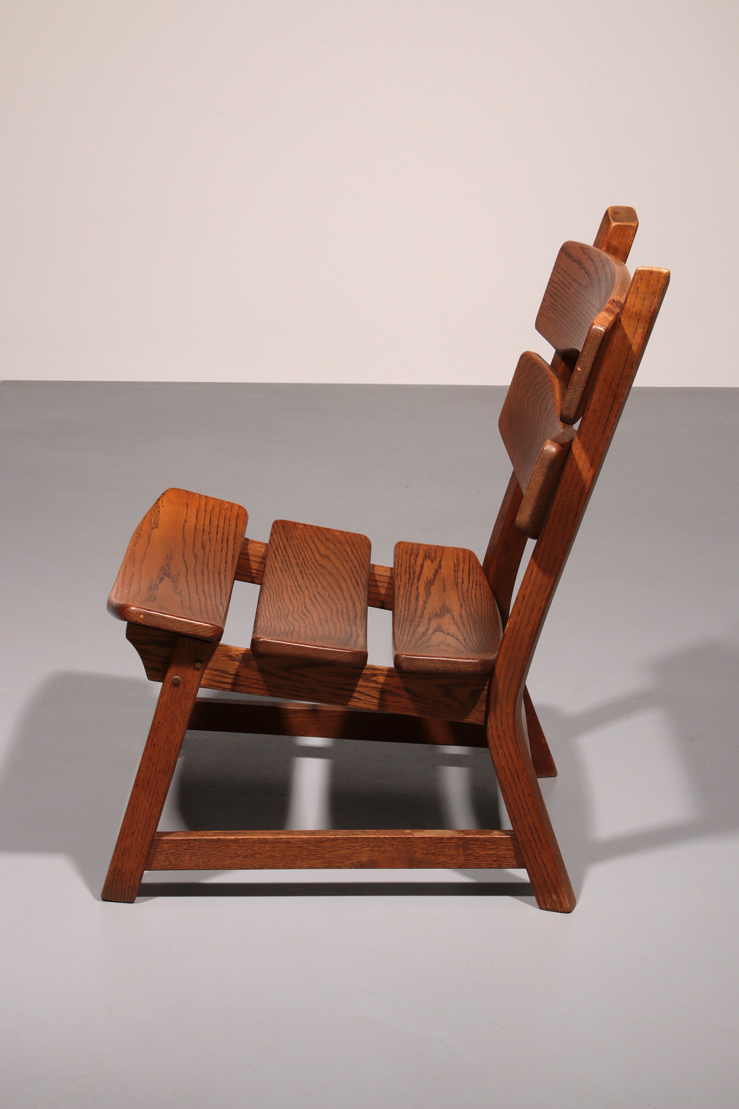 Dutch design stained solid oak chairs by Dittmann & Co for AWA 1960s