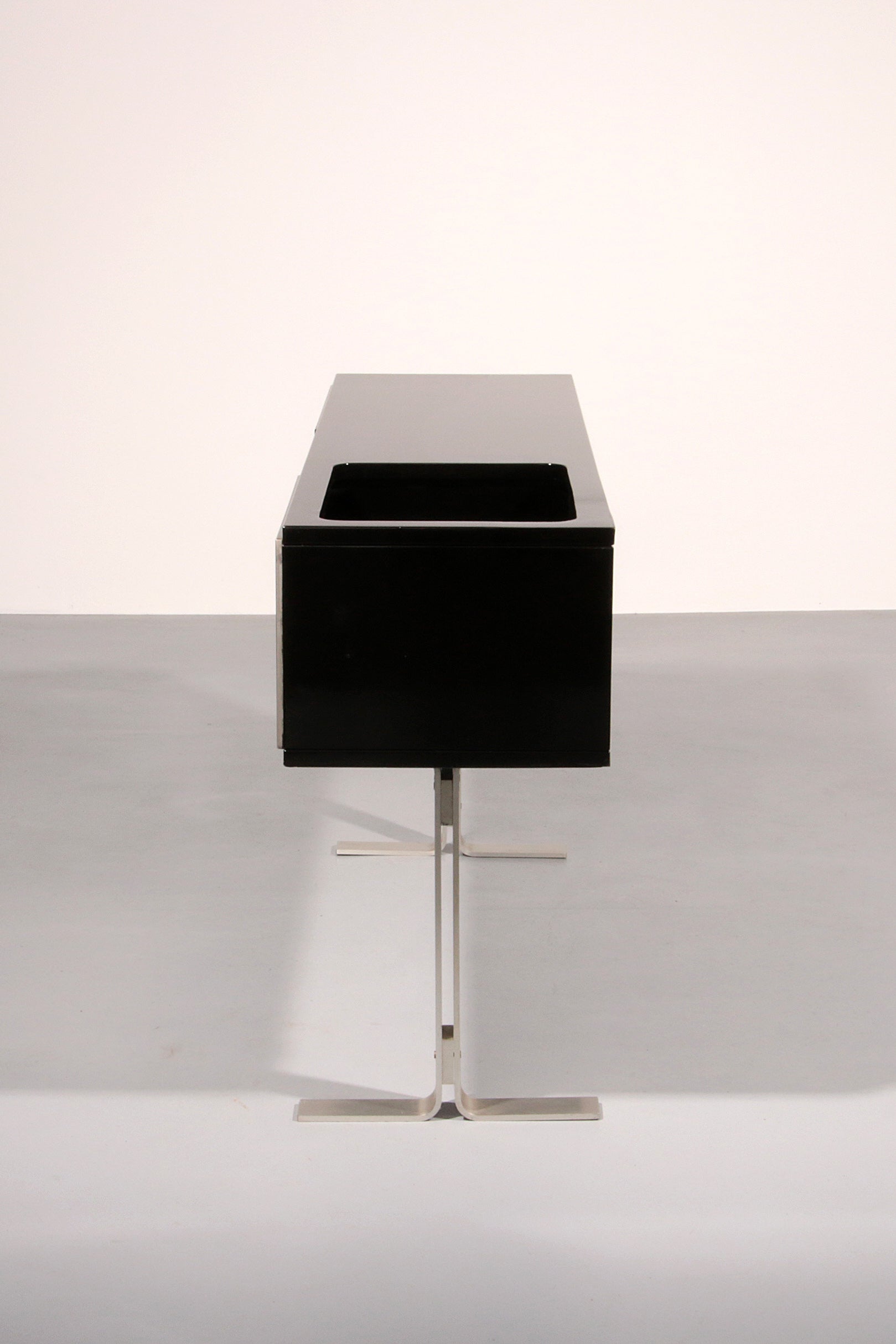 Stunning Willy Rizzo Bar / Sideboard in Black & Stainless Steel, Italy 1969