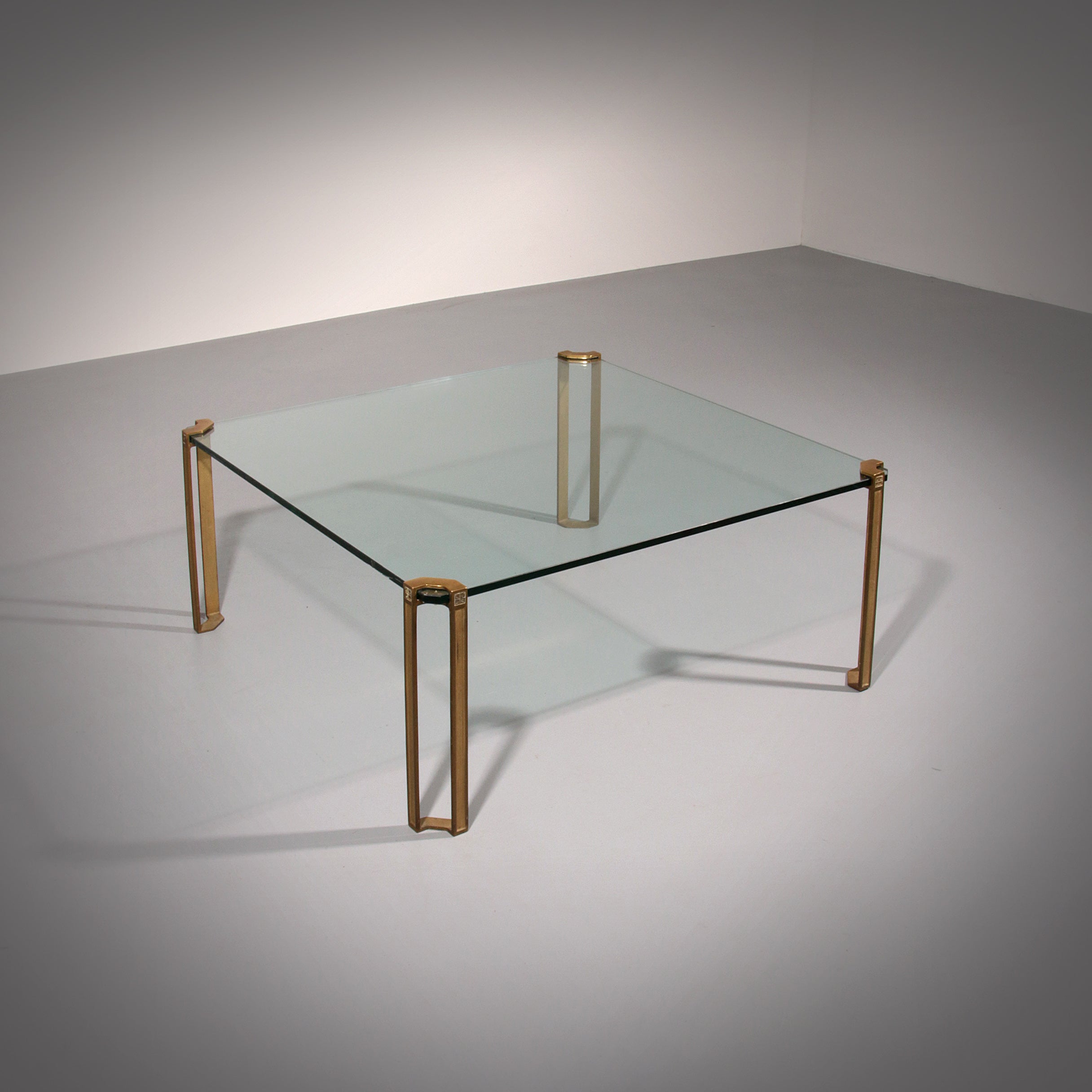 Design by Peter Ghyczy – T24 Coffee table from the 1970s