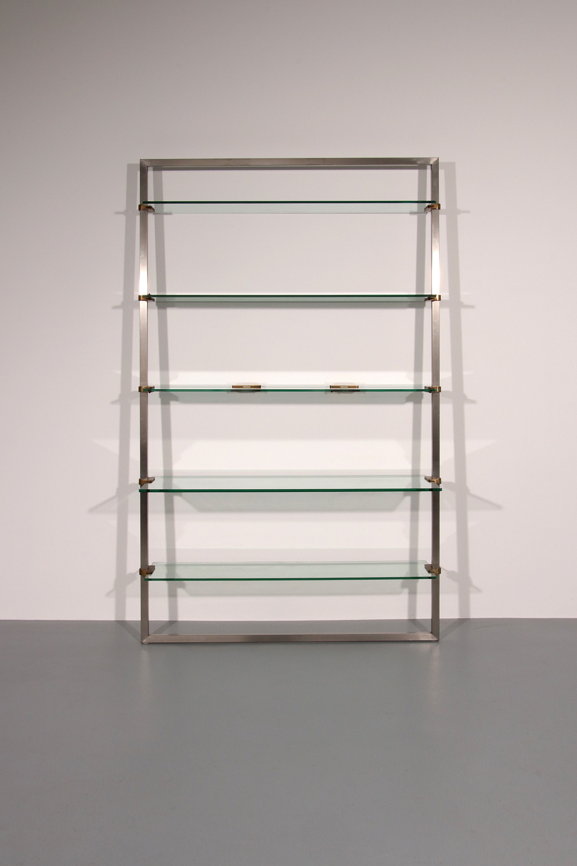 Peter Ghyczy 1970 Corner Cabinet – Iconic Stainless Steel and brass Model R16