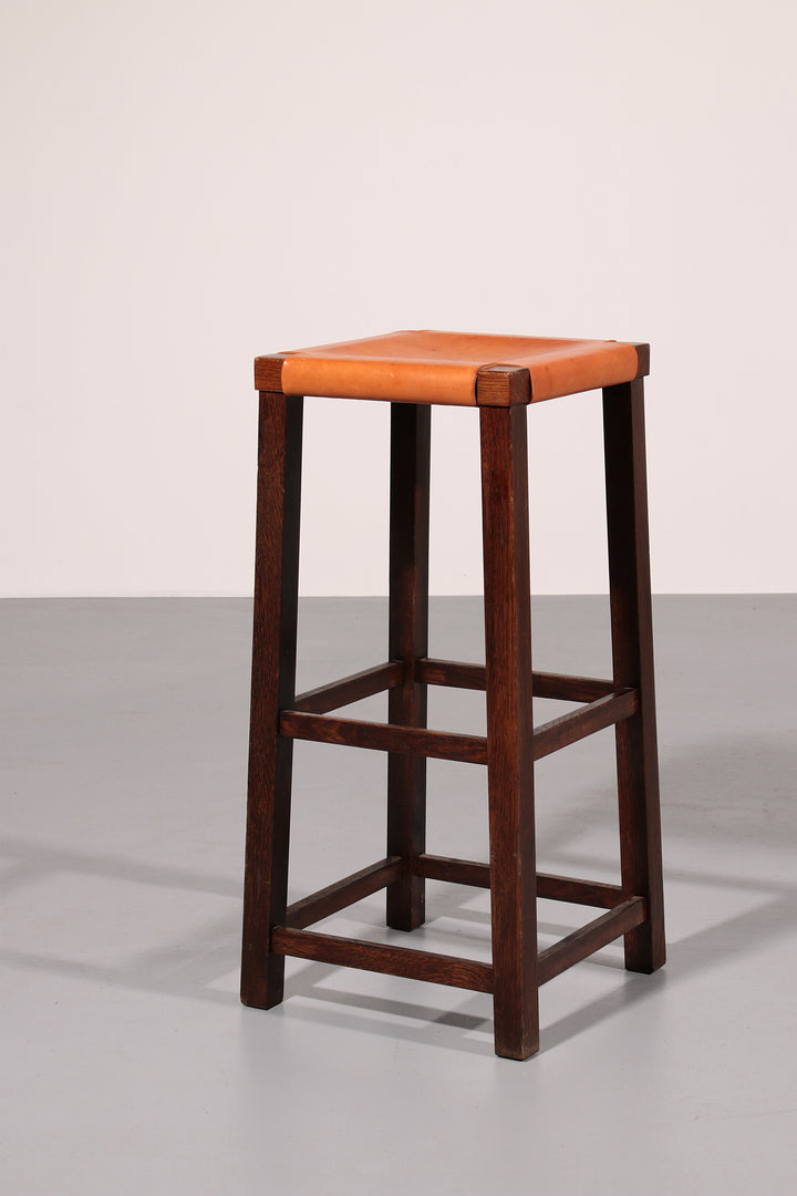 Set of 6 Mid Century Oak Bar Stools with Cognac Leather Seats