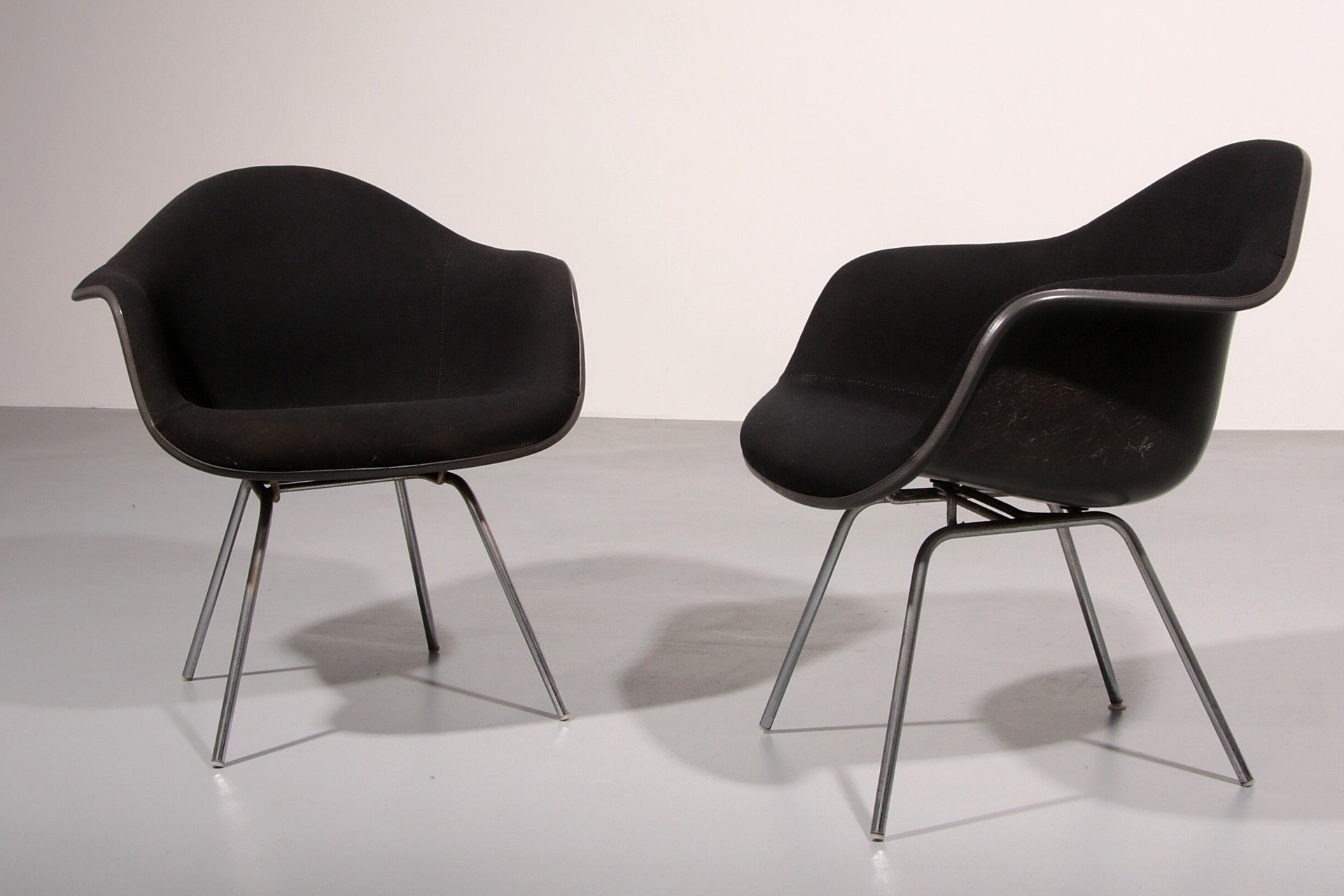 Dining chairs by Charles Eames and Ray Eames Model Dax 1970