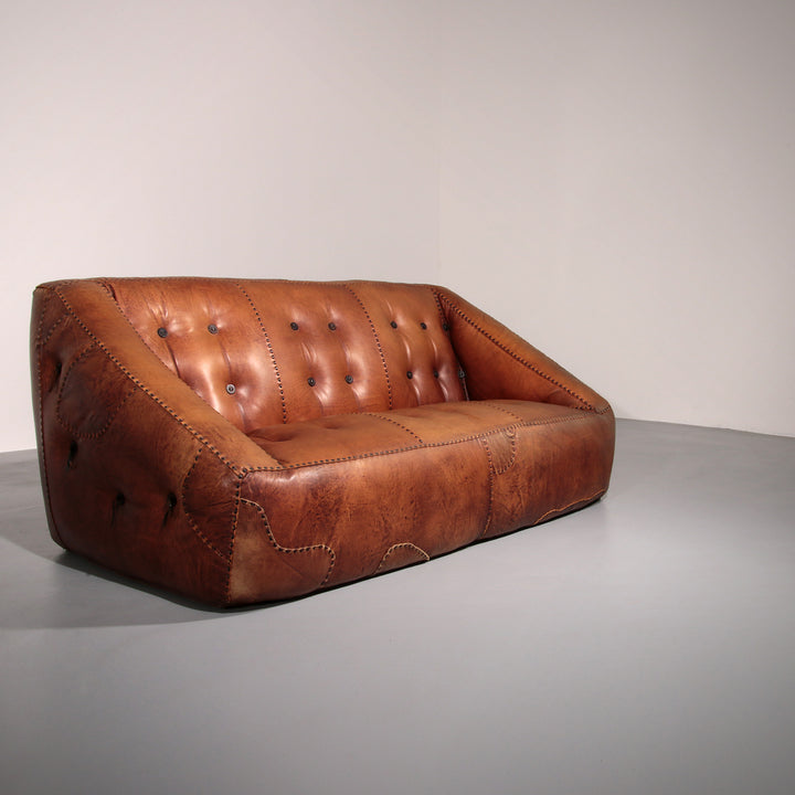 Rare 1970s Italian Brutalist Leather Loveseat – Sculptural Two-Seater