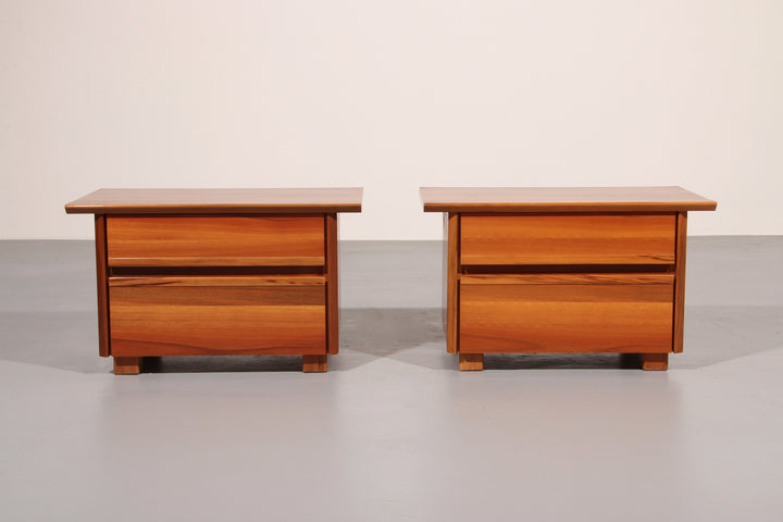 Italian Walnut Bedside Tables from the 1970s – Timeless Italian Elegance