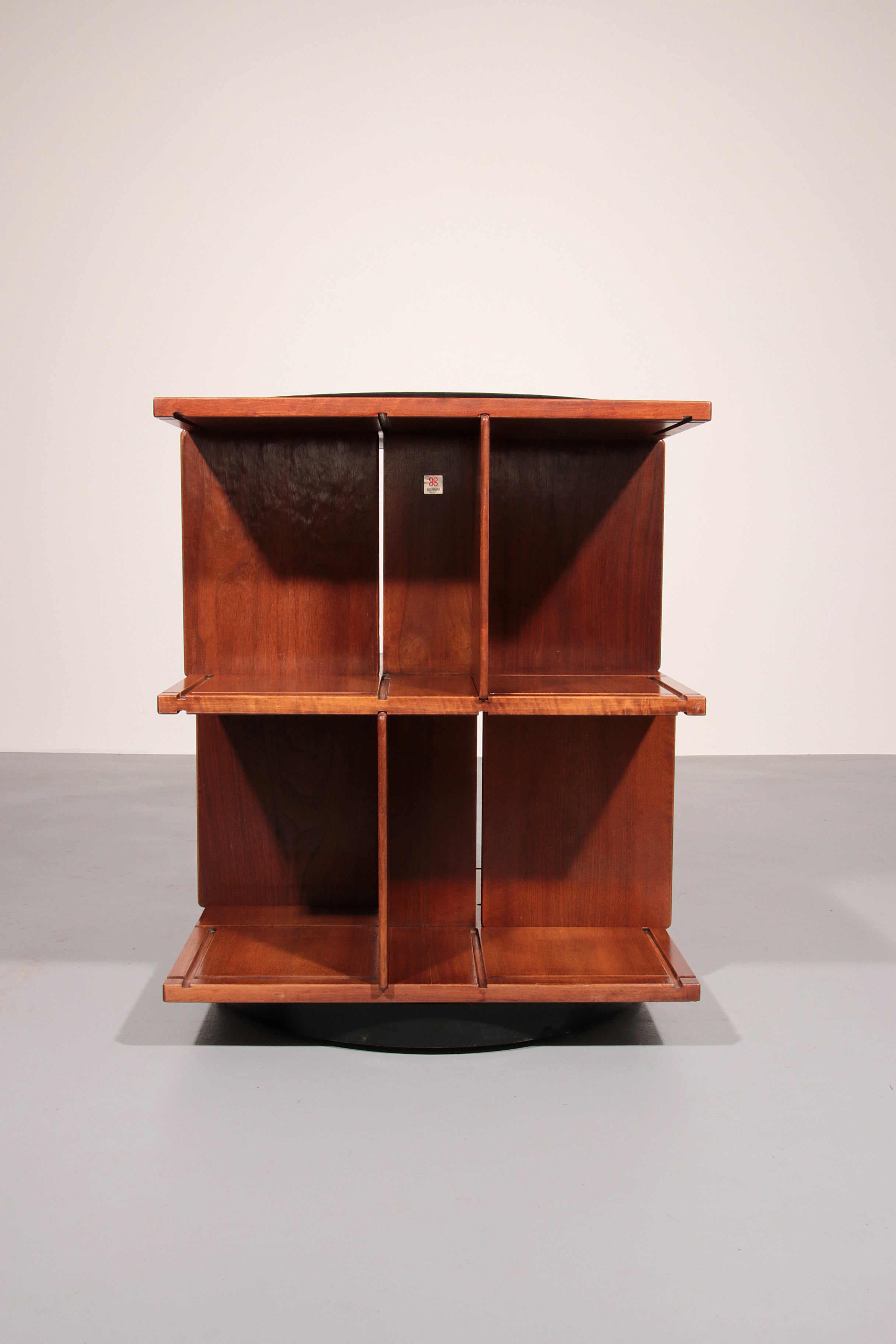 Gianfranco Frattini revolving modular bookcase model 823,1963 Italy