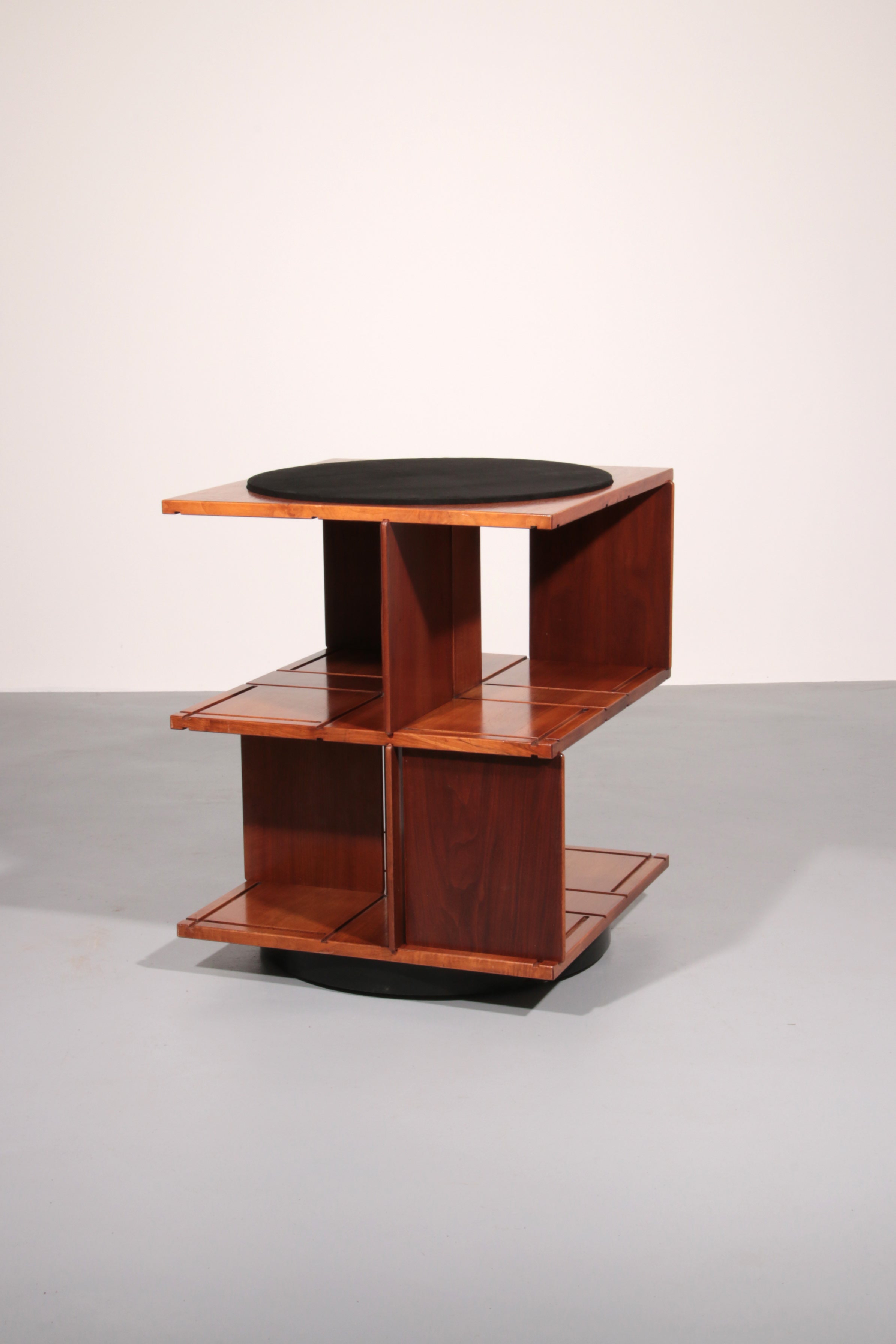 Gianfranco Frattini revolving modular bookcase model 823,1963 Italy