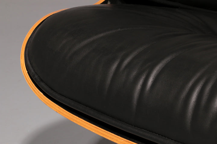 et of Lounge Chair and Ottoman by Charles Eames for Herman Miller, 1960s