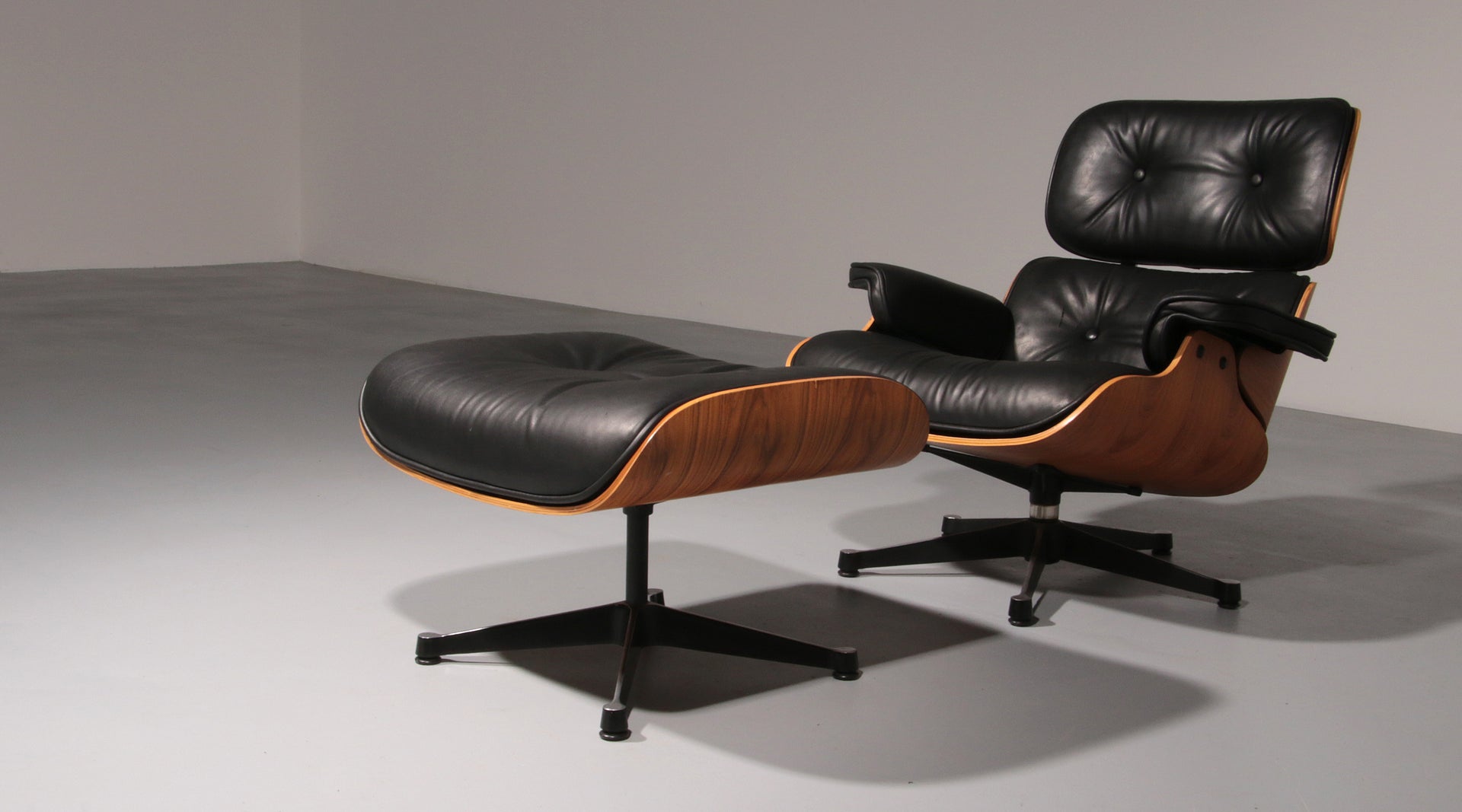 et of Lounge Chair and Ottoman by Charles Eames for Herman Miller, 1960s