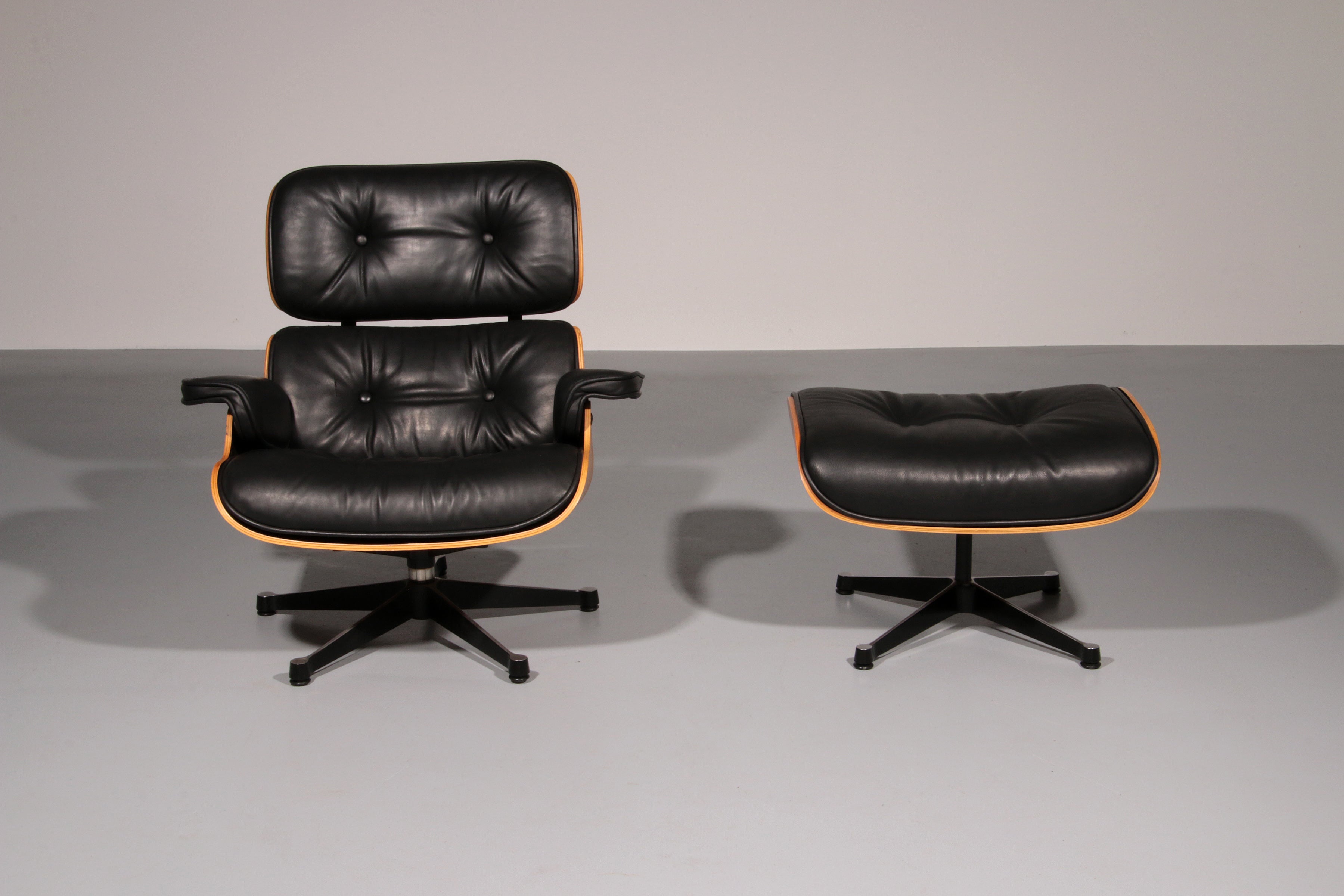 et of Lounge Chair and Ottoman by Charles Eames for Herman Miller, 1960s