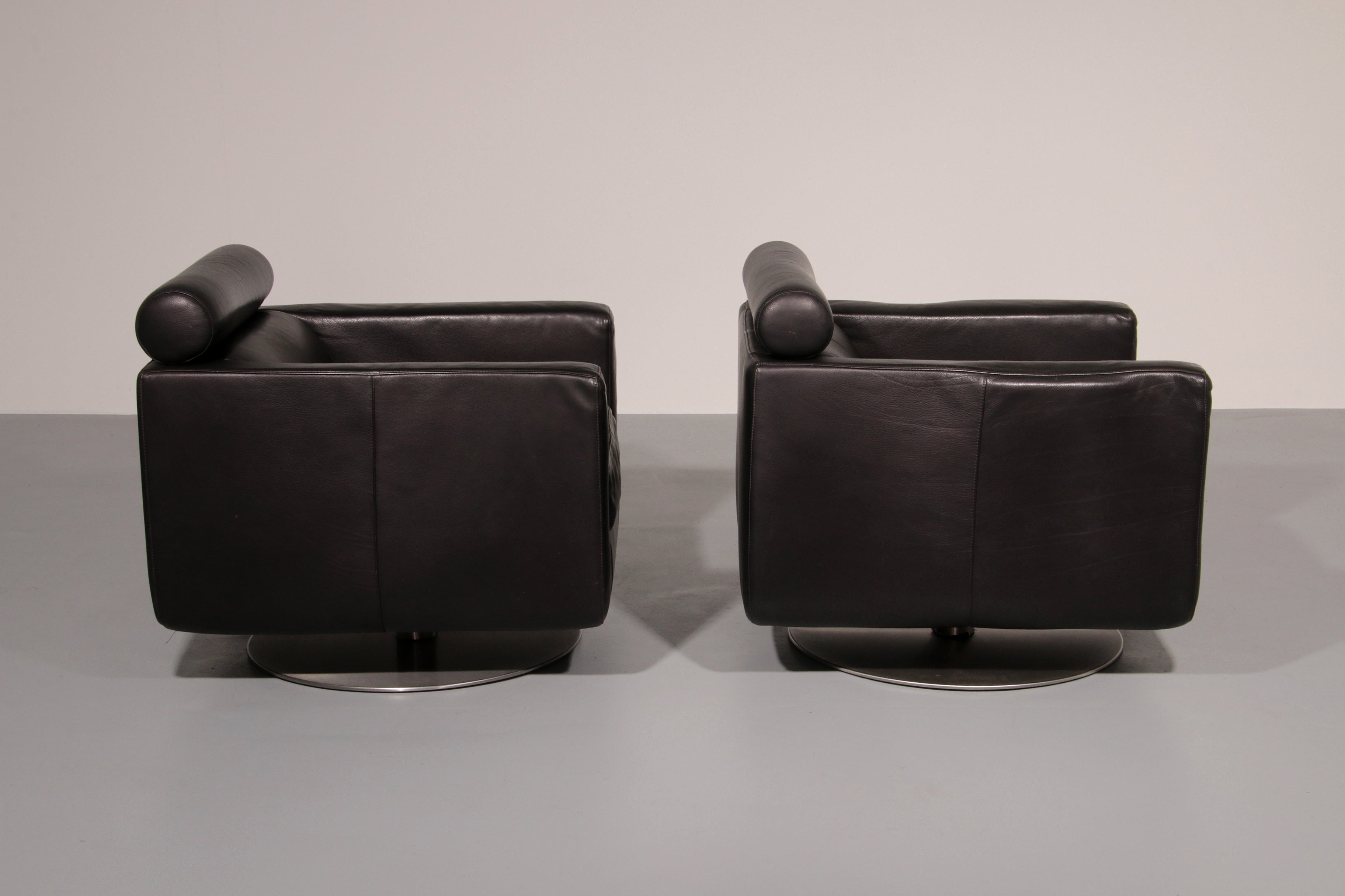 Italian Modern Leather Swivel Lounge Chair Steel by Natuzzi, Italy 1970