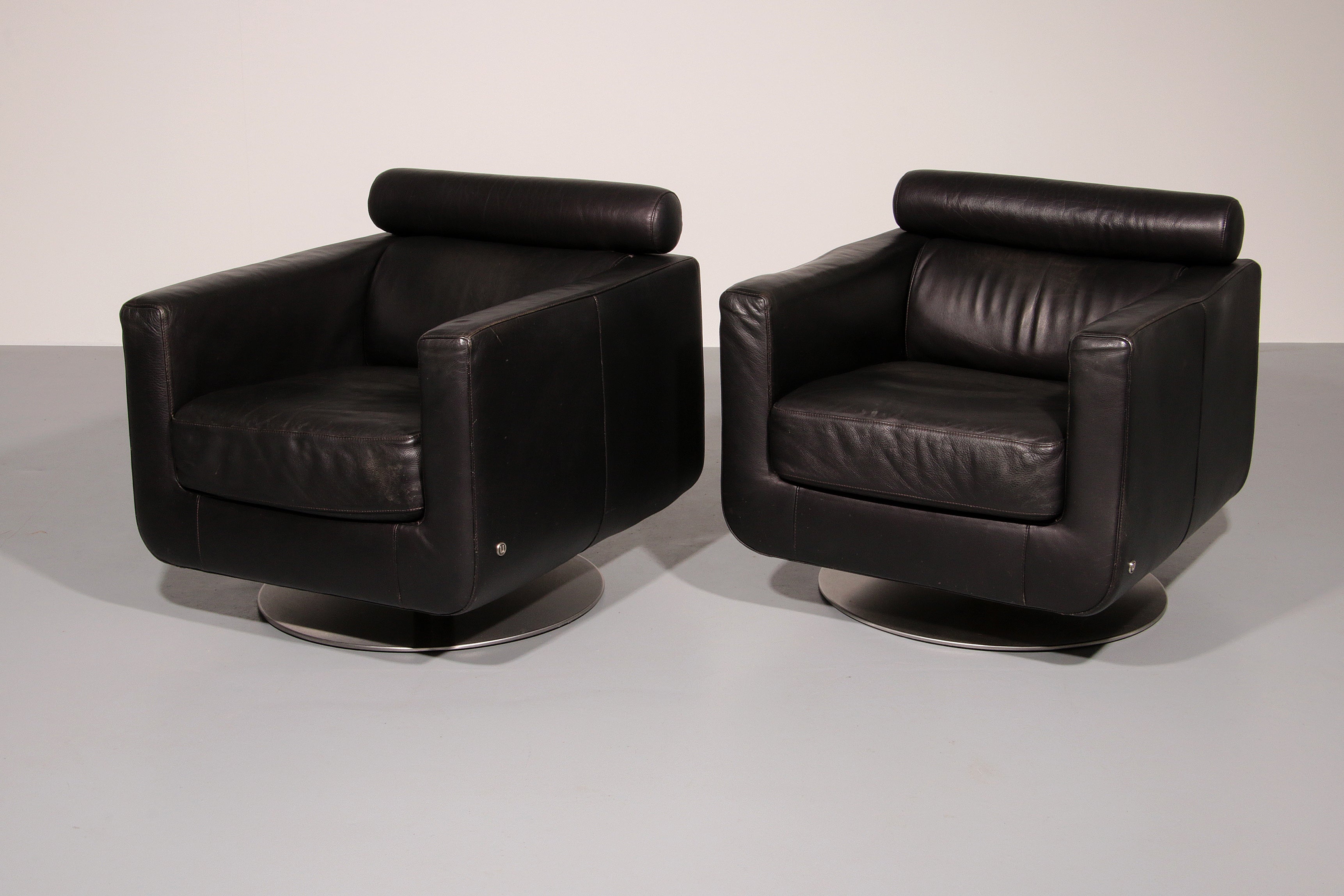 Italian Modern Leather Swivel Lounge Chair Steel by Natuzzi, Italy 1970