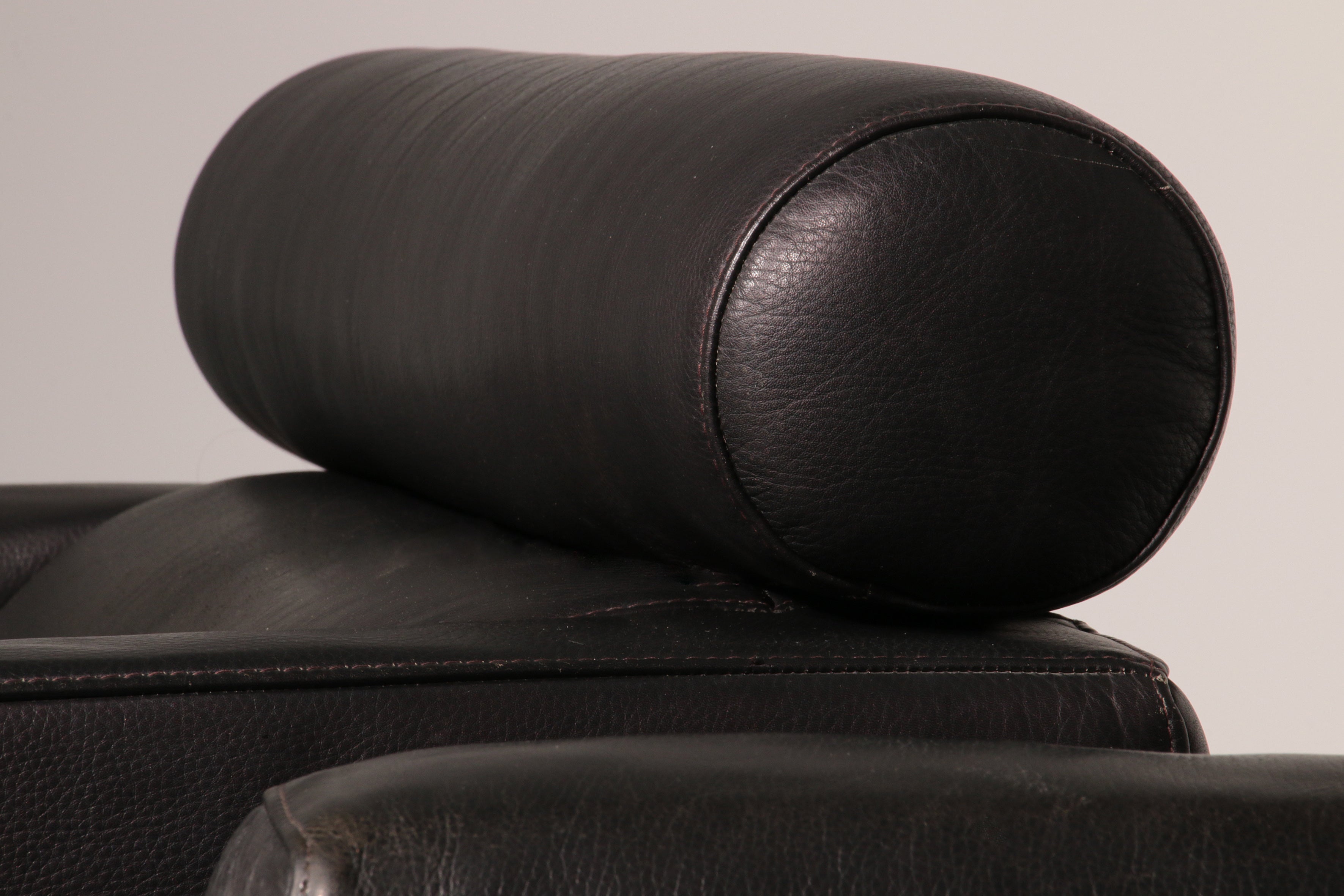 Italian Modern Leather Swivel Lounge Chair Steel by Natuzzi, Italy 1970