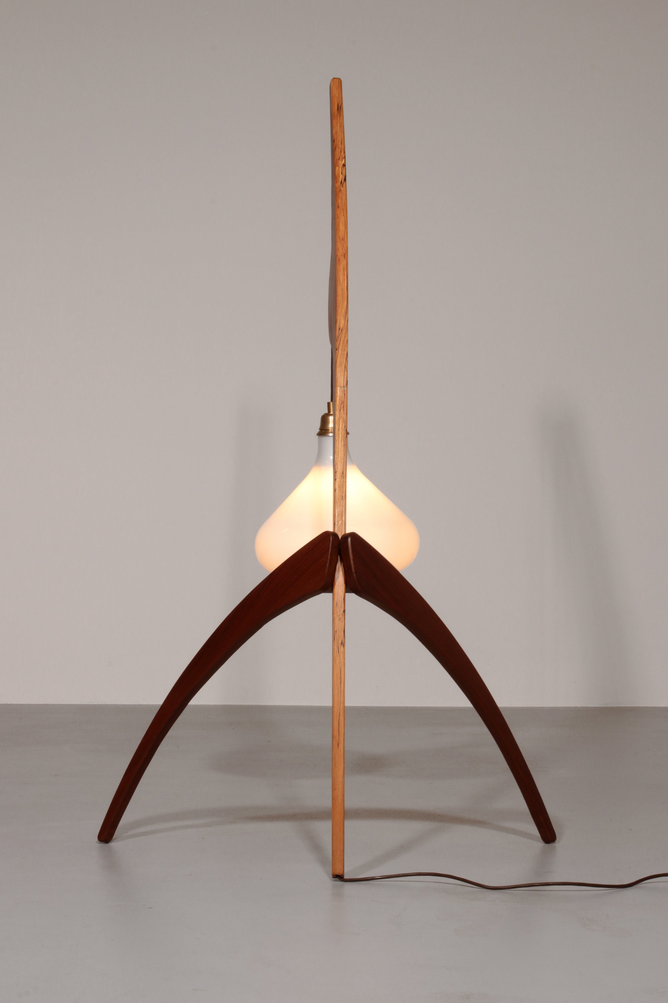 Danish Mid-Century  Praying Mantis Floor Lamp – Rispal Style