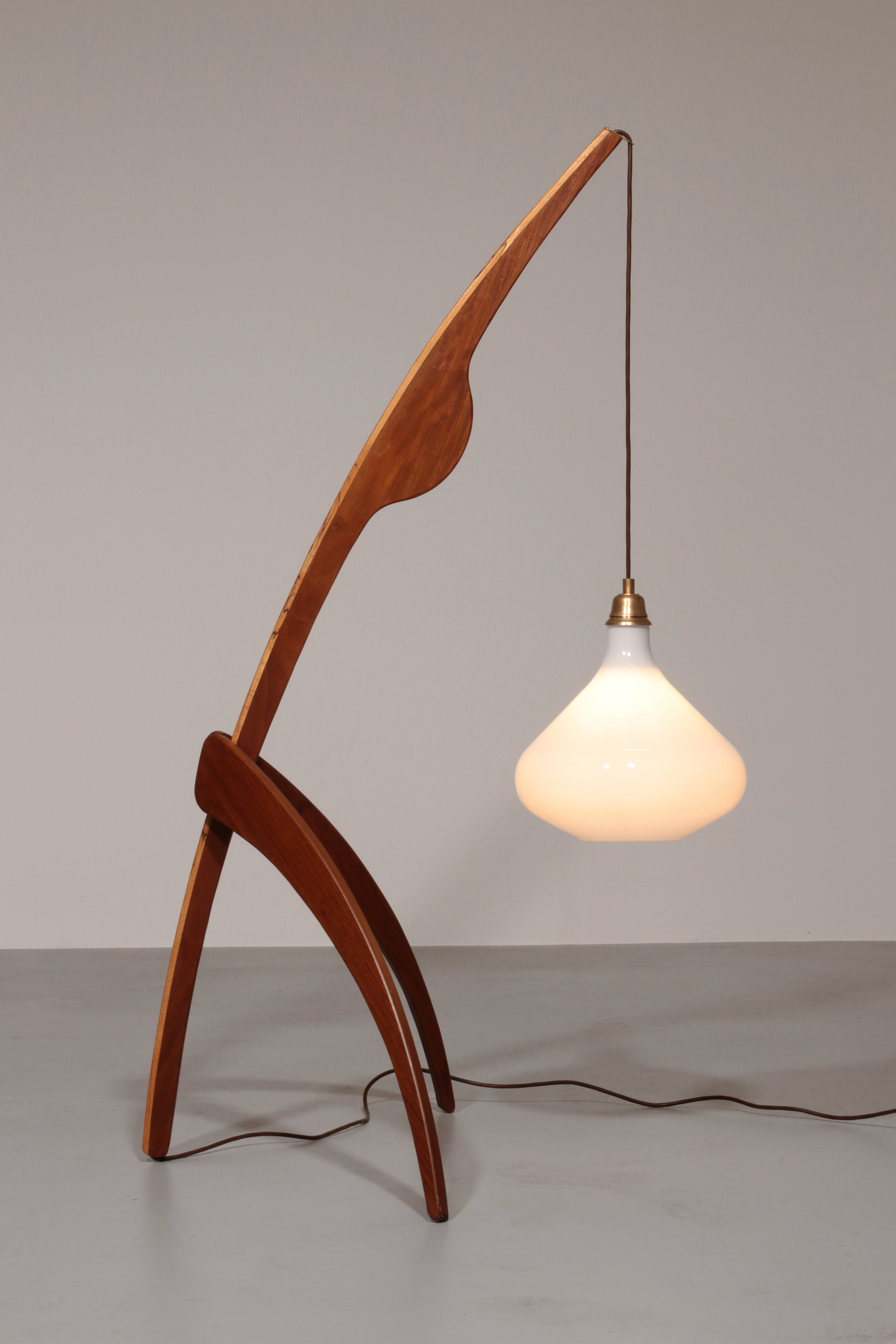 Danish Mid-Century  Praying Mantis Floor Lamp – Rispal Style