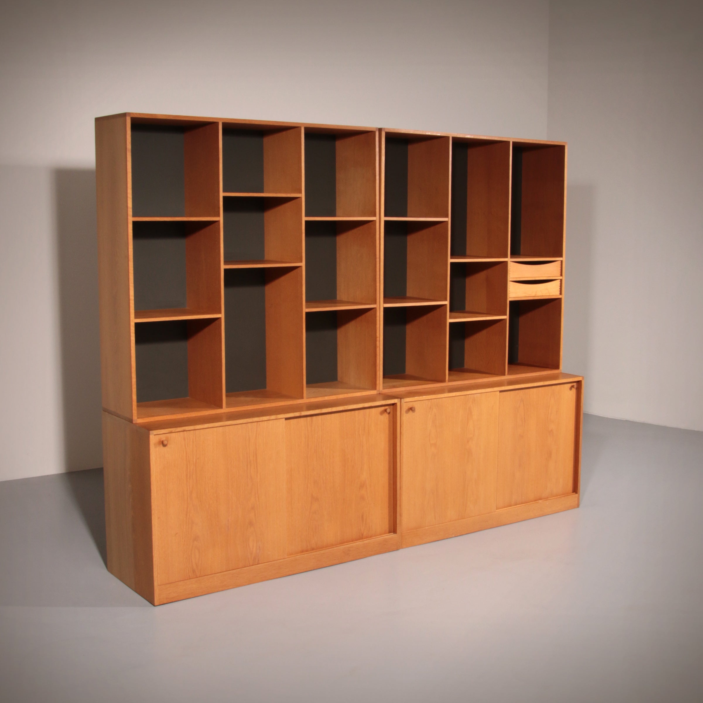 Kurt Østervig Danish Oak Wall Unit – KP Møbler