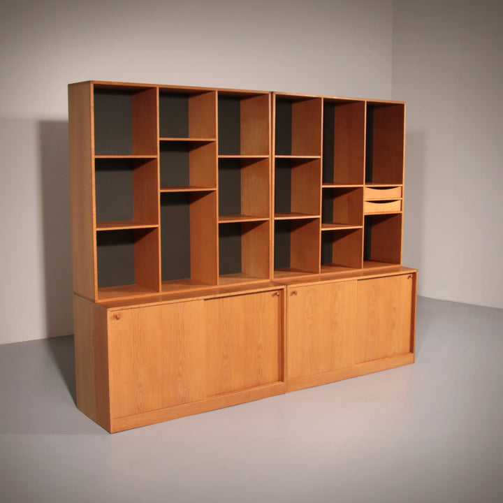 Kurt Østervig Danish Oak Wall Unit – KP Møbler