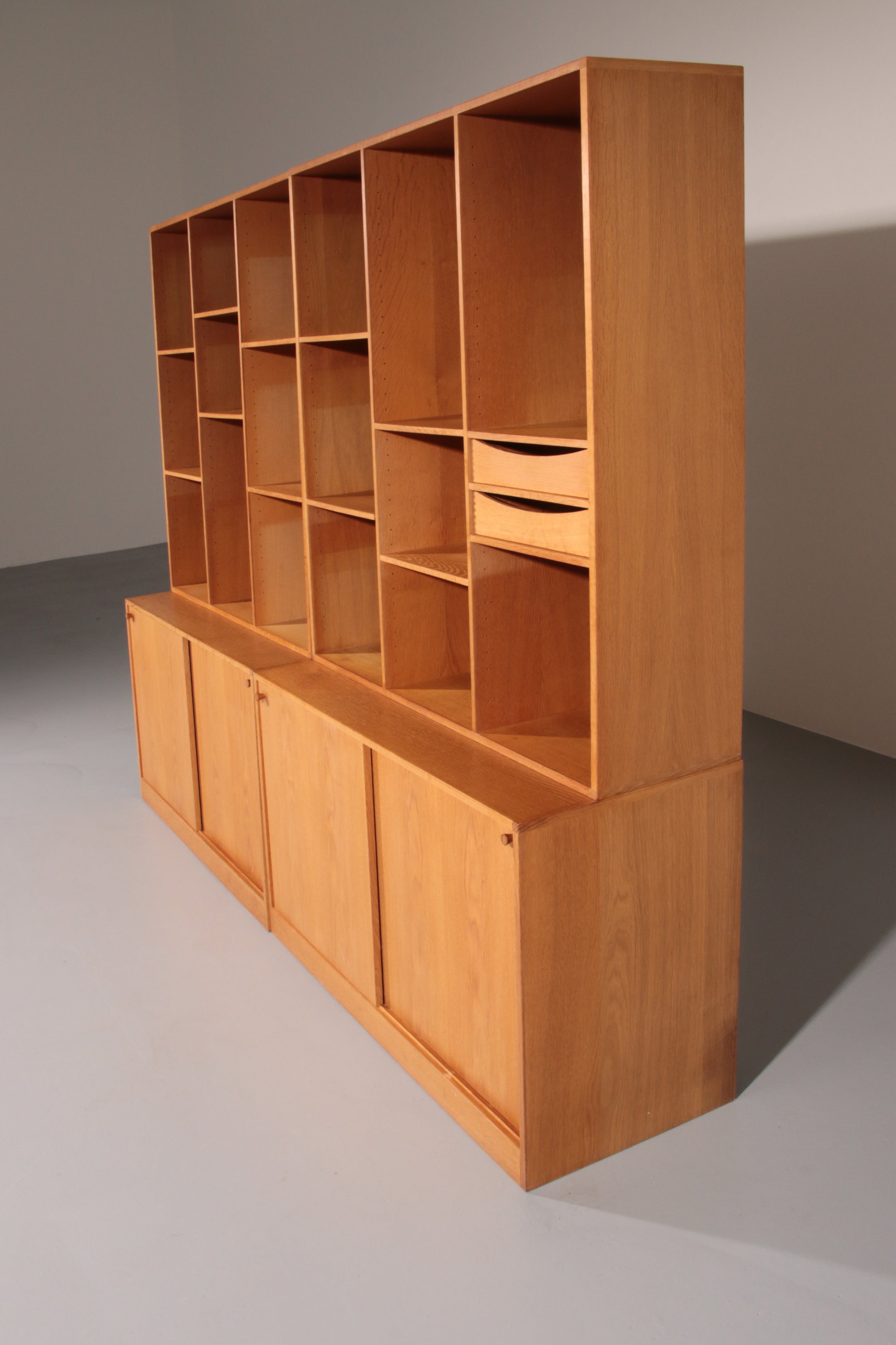 Kurt Østervig Danish Oak Wall Unit – KP Møbler