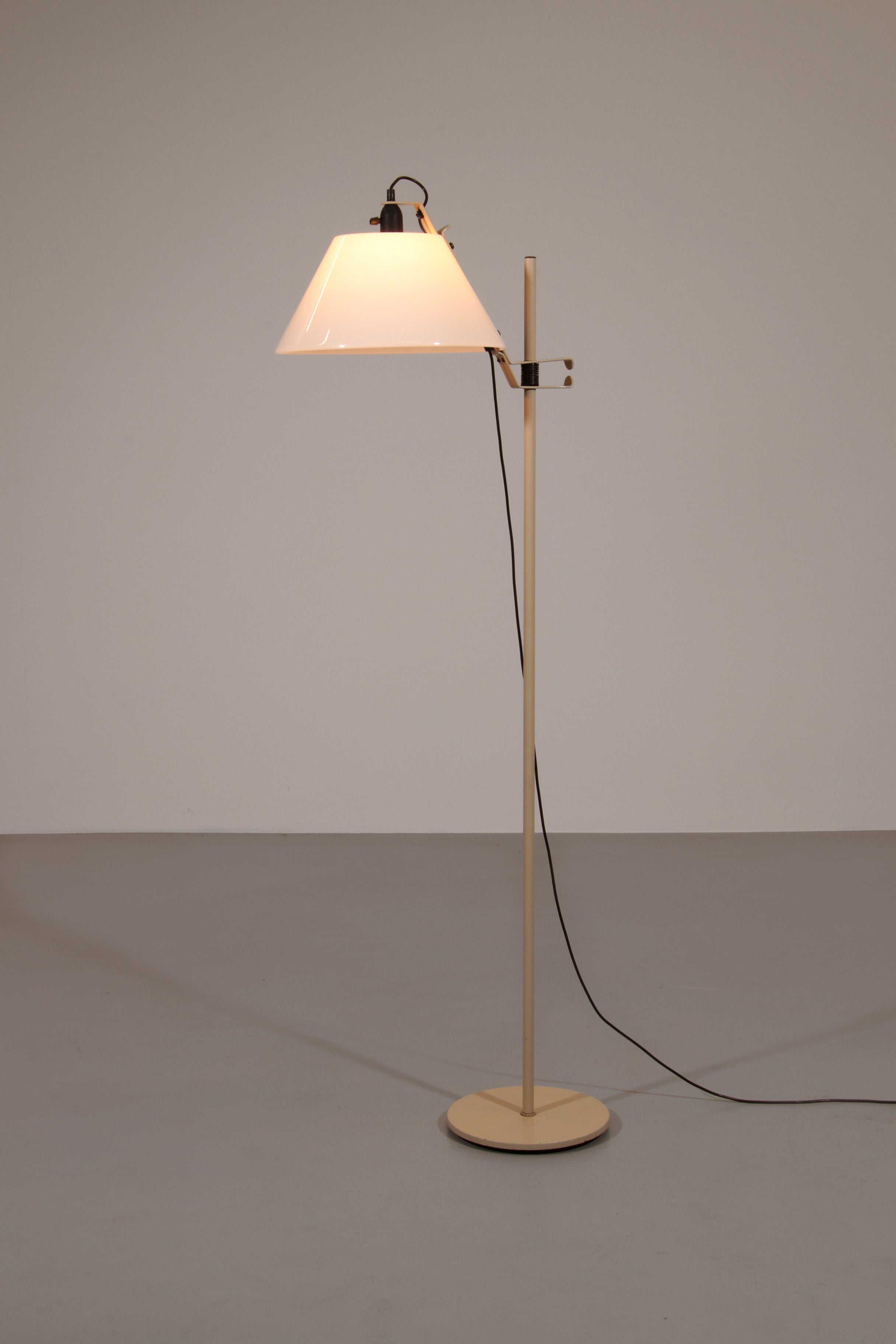 Estel by Studi Blanc, Joan Antoni Blanc design for Metalarte, 80's Spain