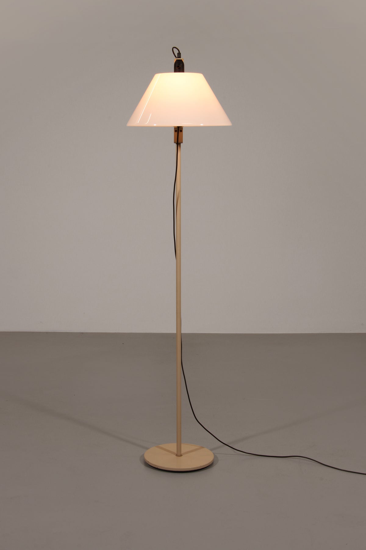 Estel by Studi Blanc, Joan Antoni Blanc design for Metalarte, 80's Spain