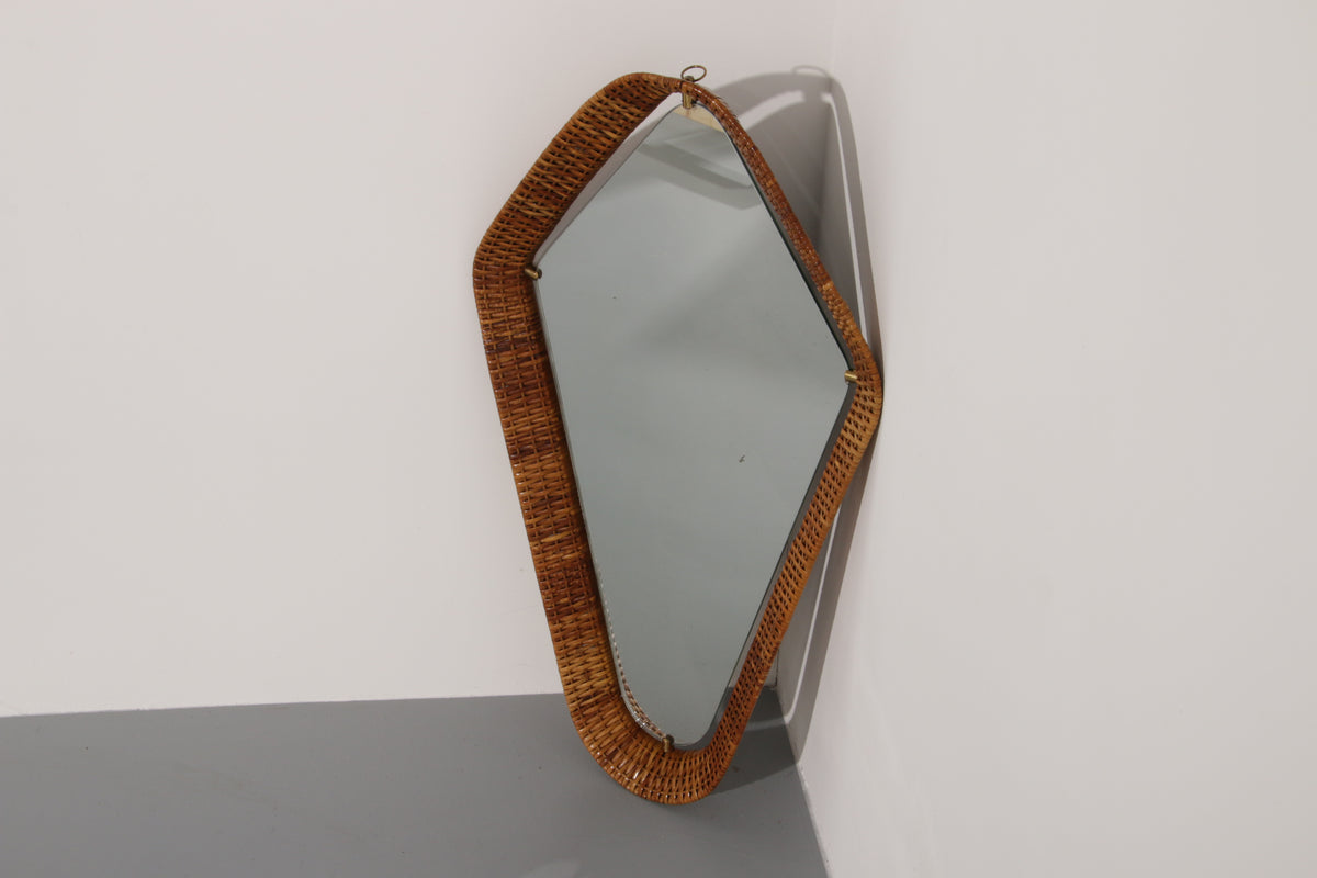 Italian Mid-Century Rattan Wall Mirror – Sculptural 1950s Design with Brass Details