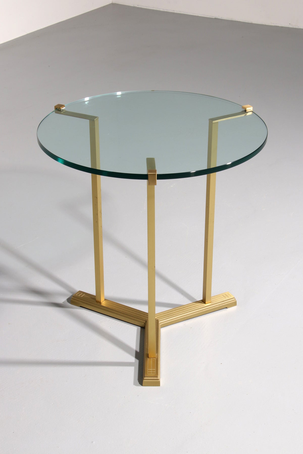 Very Rare Peter Ghyczy Side or Coffee Table model T37 Ø 60 cm