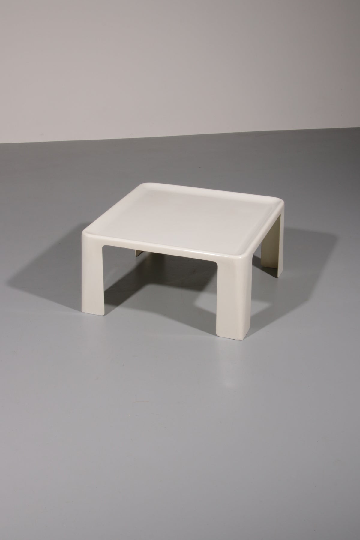 Mario Bellini Amanta Square Coffee Table For B&B Italy, 1960