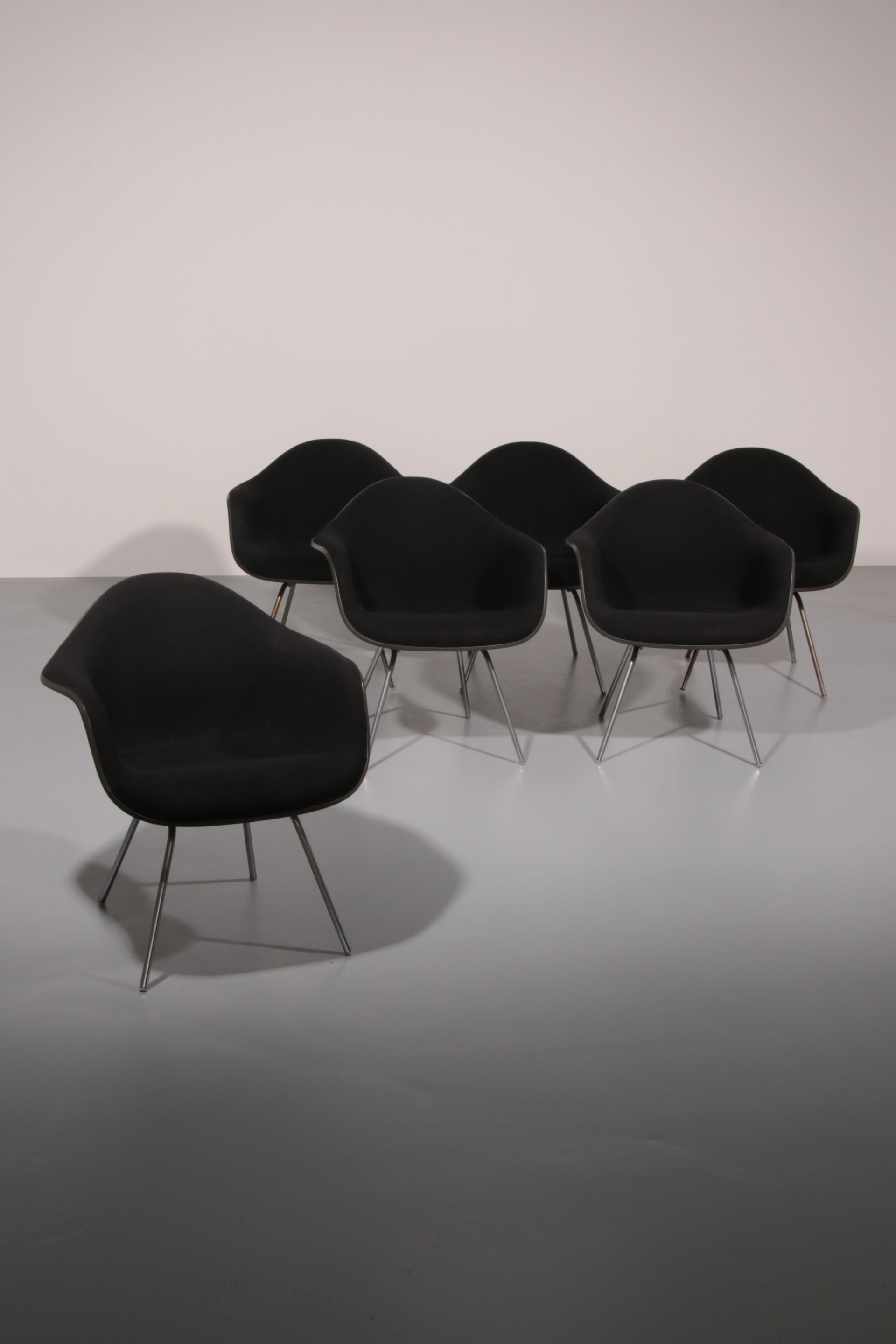 Dining chairs by Charles Eames and Ray Eames Model Dax 1970