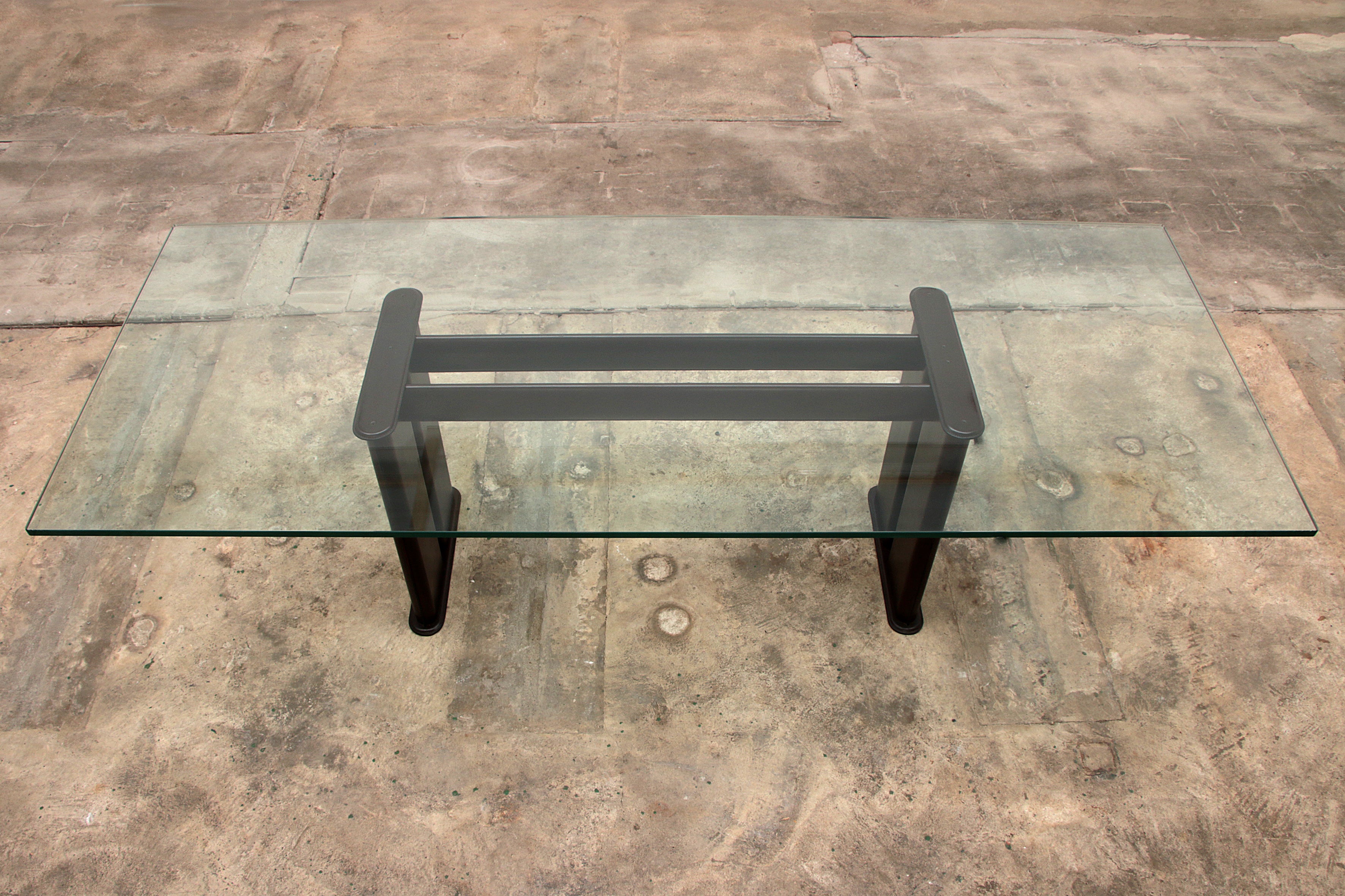 Tito Agnoli voor Matteo Grassi lederen eettafel en zes stoelen