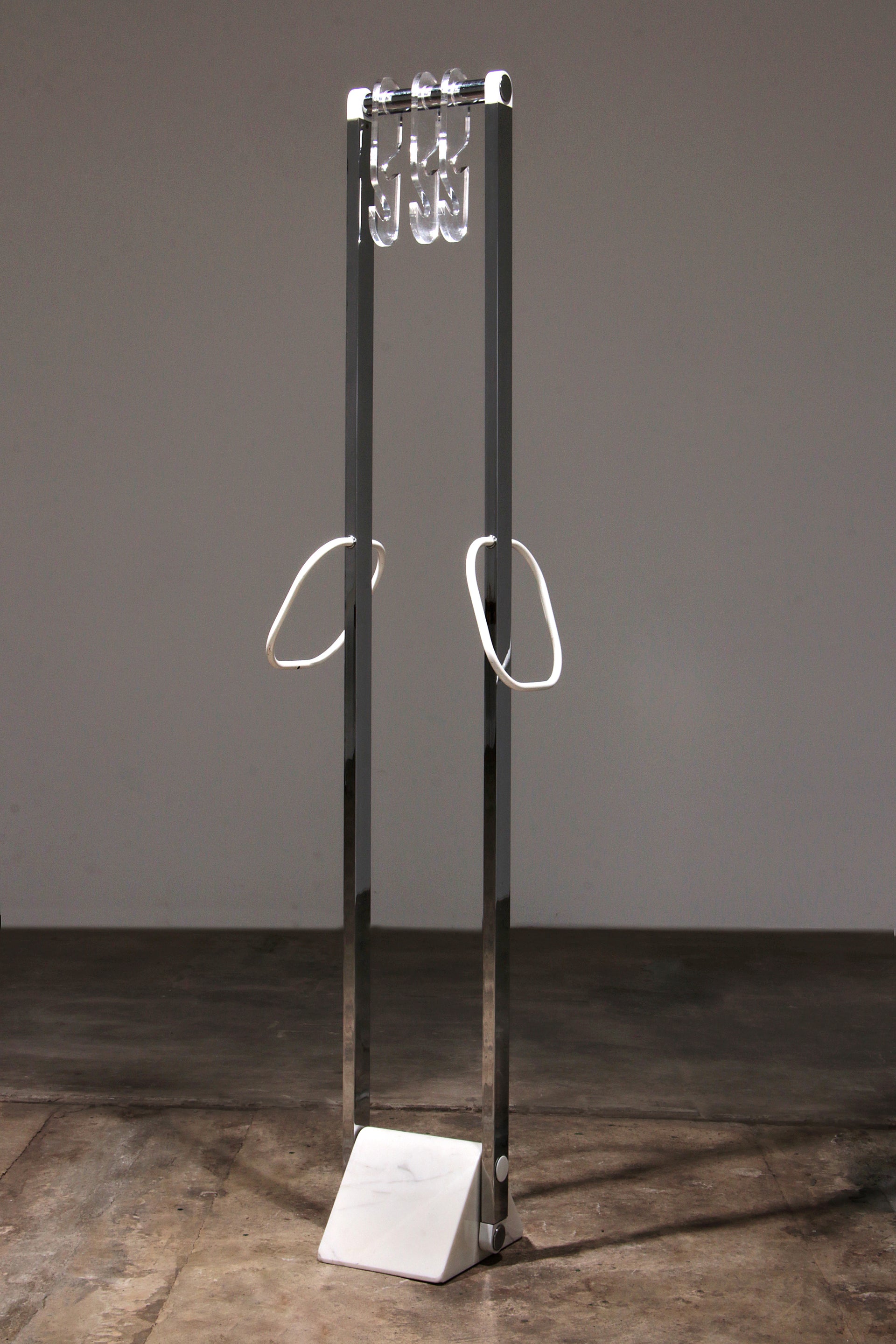 Italian Design Coat Rack with White Marble Base and Chrome Stands, 1970s