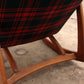 Vintage beuken houten schommelstoel gemaakt in de jaren 60.