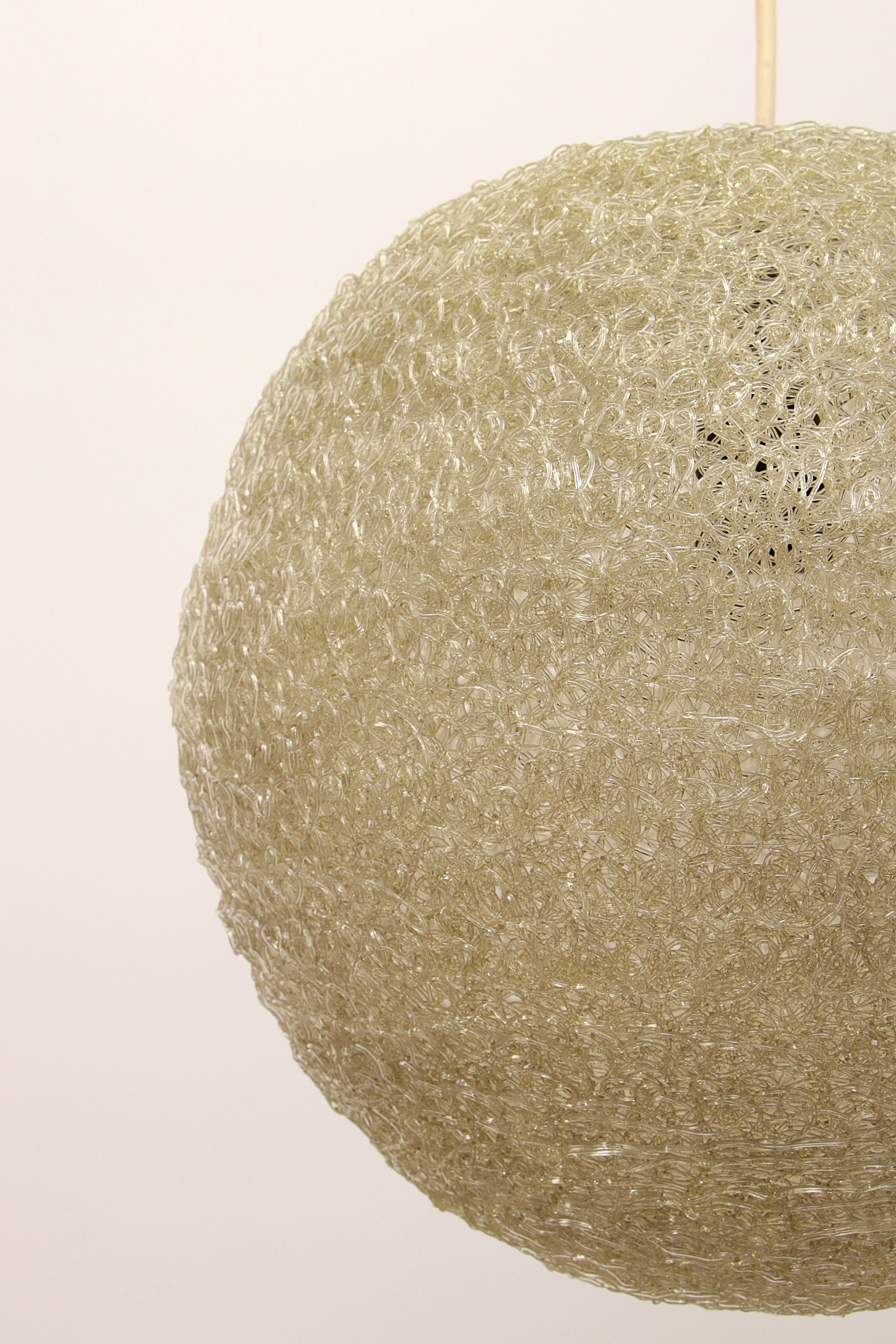 Hanglamp  "sugarball" Vintage creme gekleurd ,jaren60