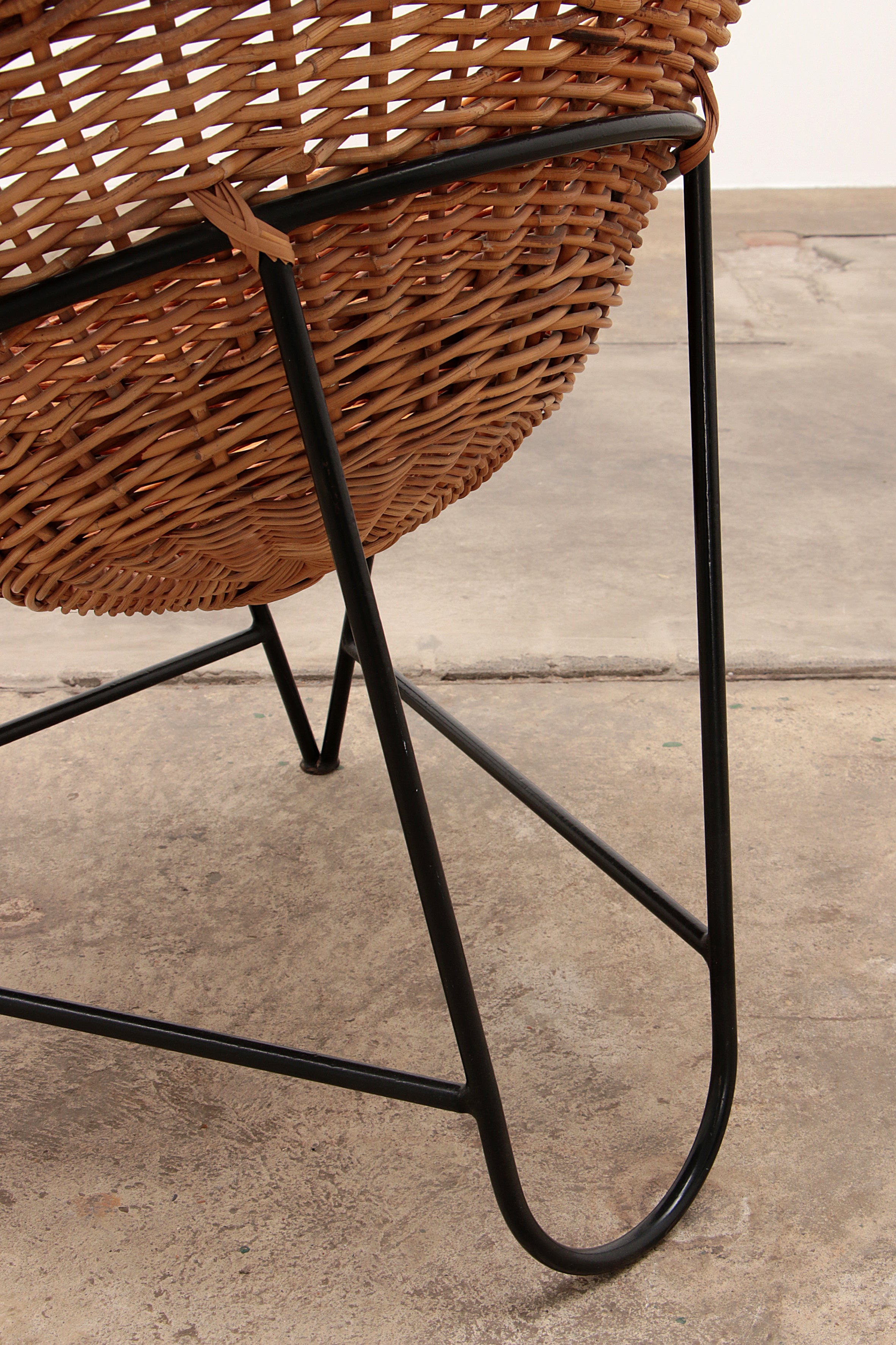 Mathieu Matégot rieten stoel 1950s