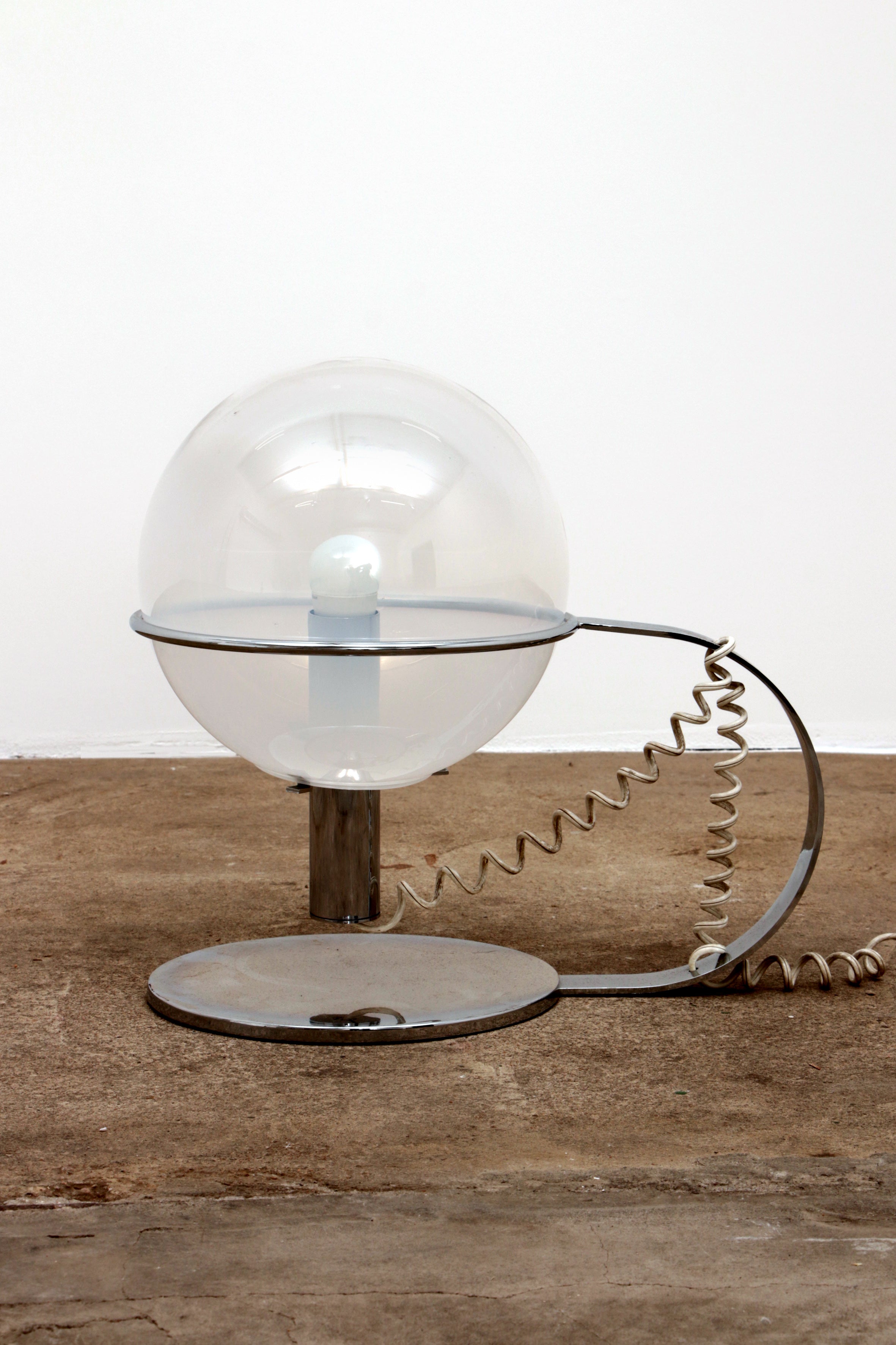 Italiaanse Design tafellamp gemaakt van chrome met glas,1960